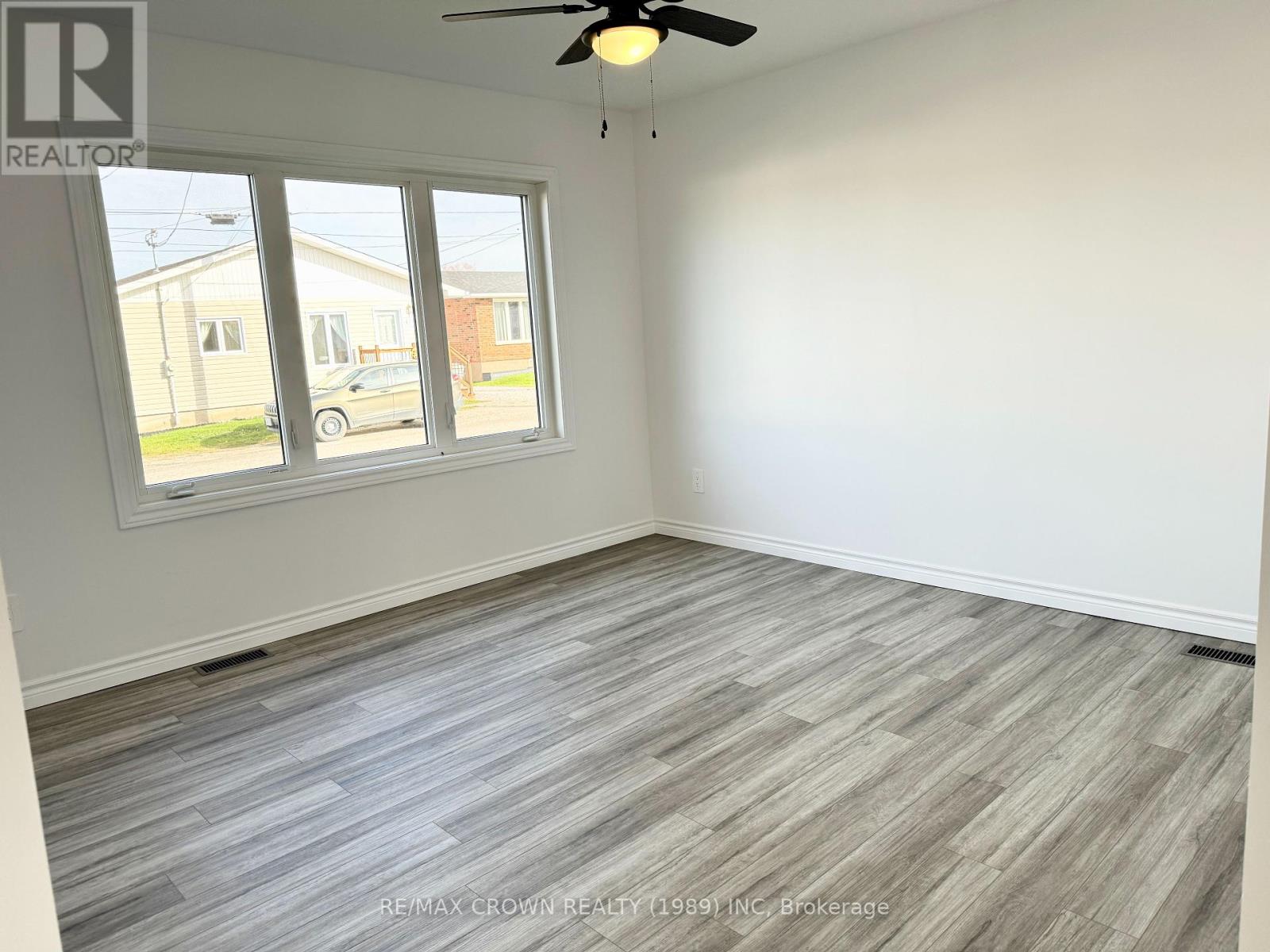 177 Elaine Avenue Property Photo 12