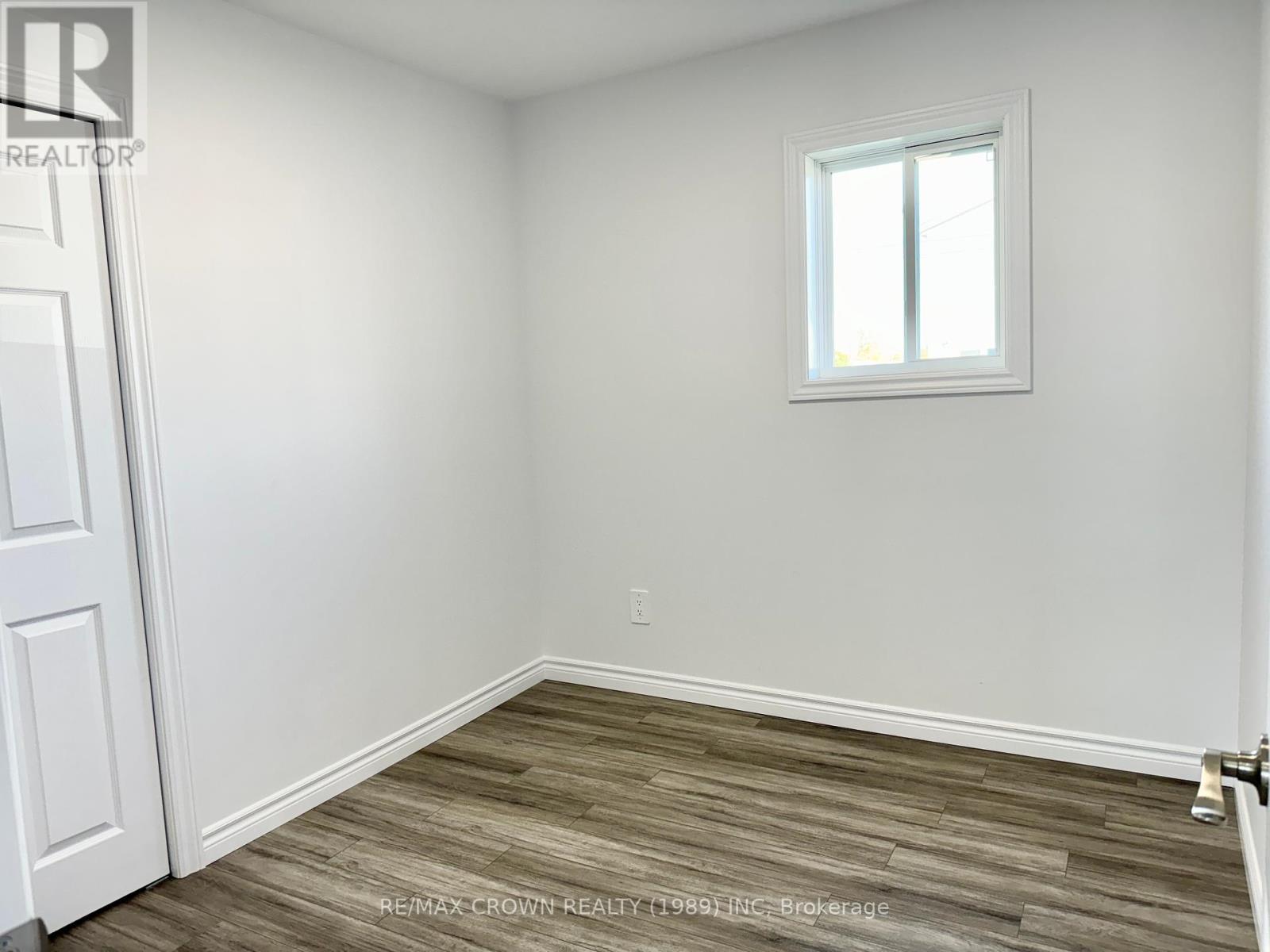 177 Elaine Avenue Property Photo 18