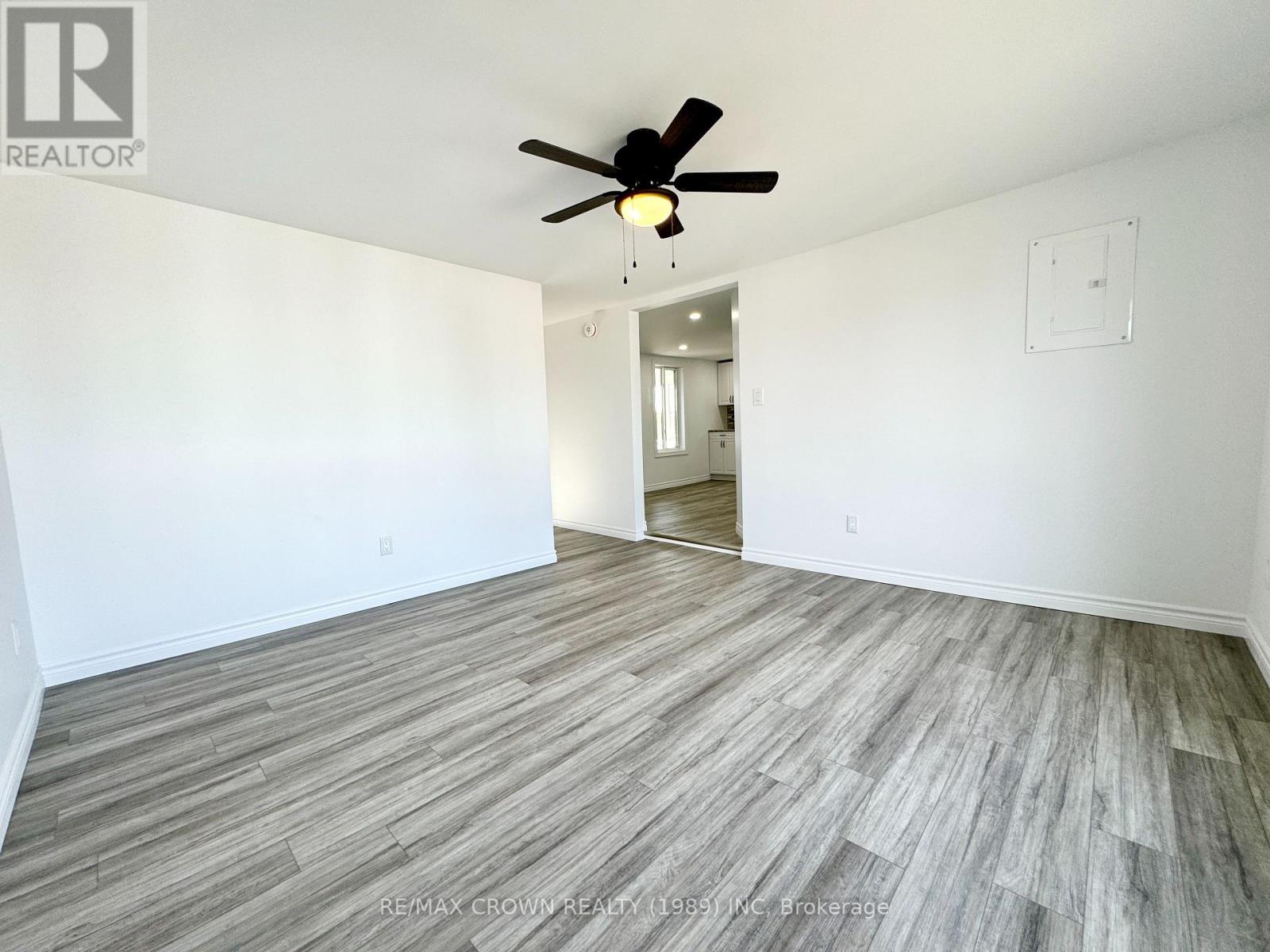 177 Elaine Avenue Property Photo 41