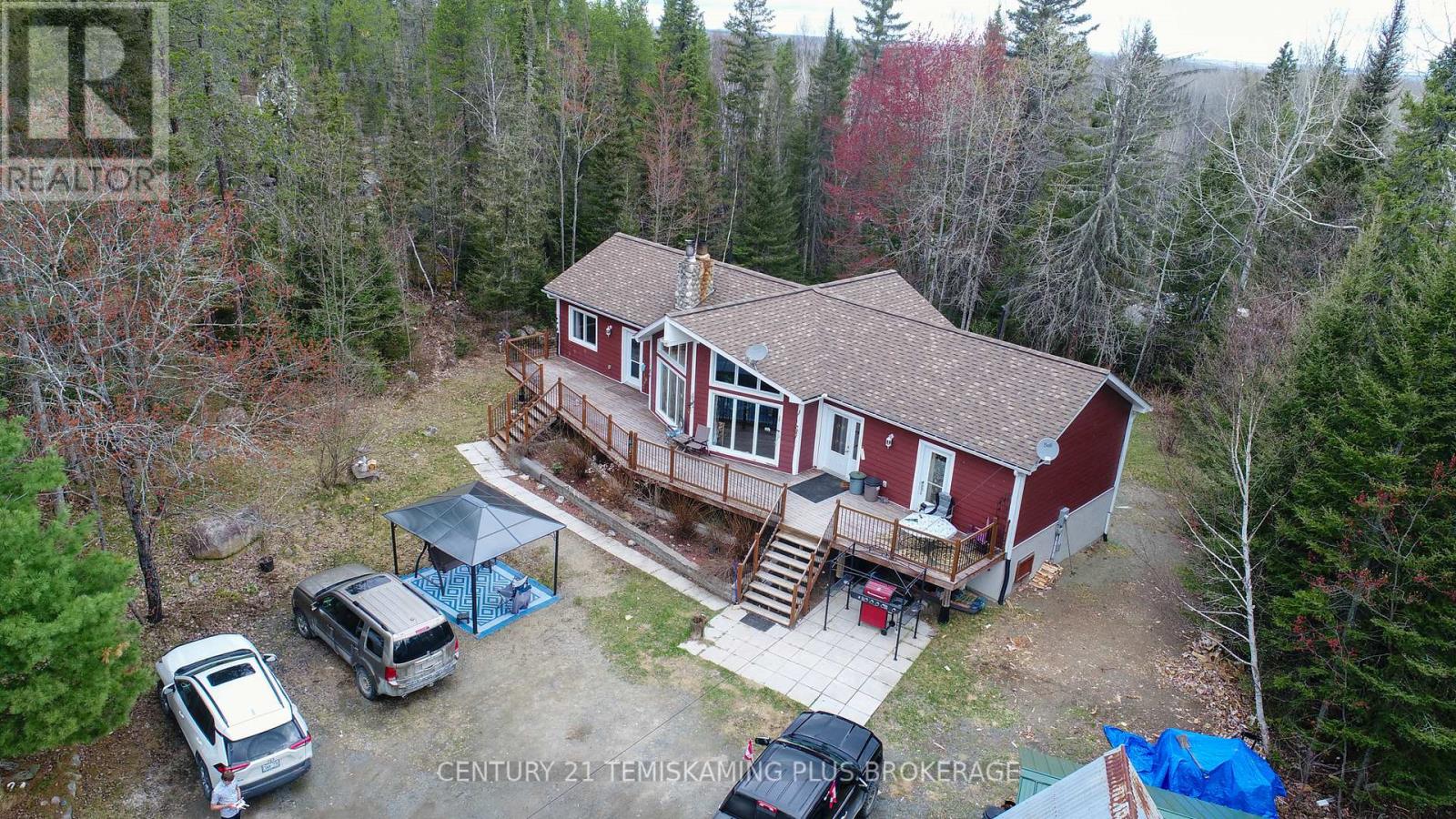 488011 Chamberlain 6 Road Property Photo