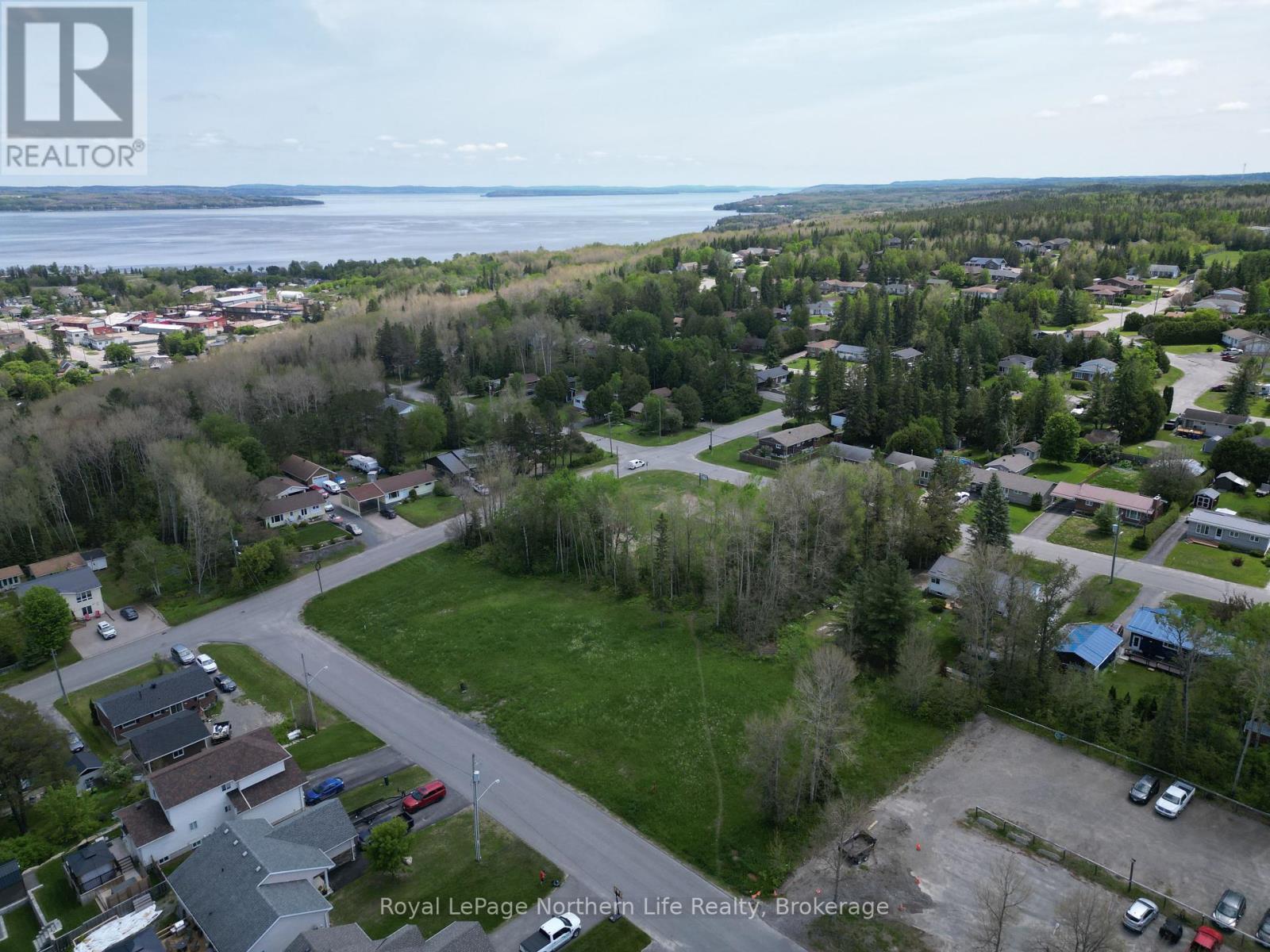 540 MCCAMUS AVENUE Property Photo 1
