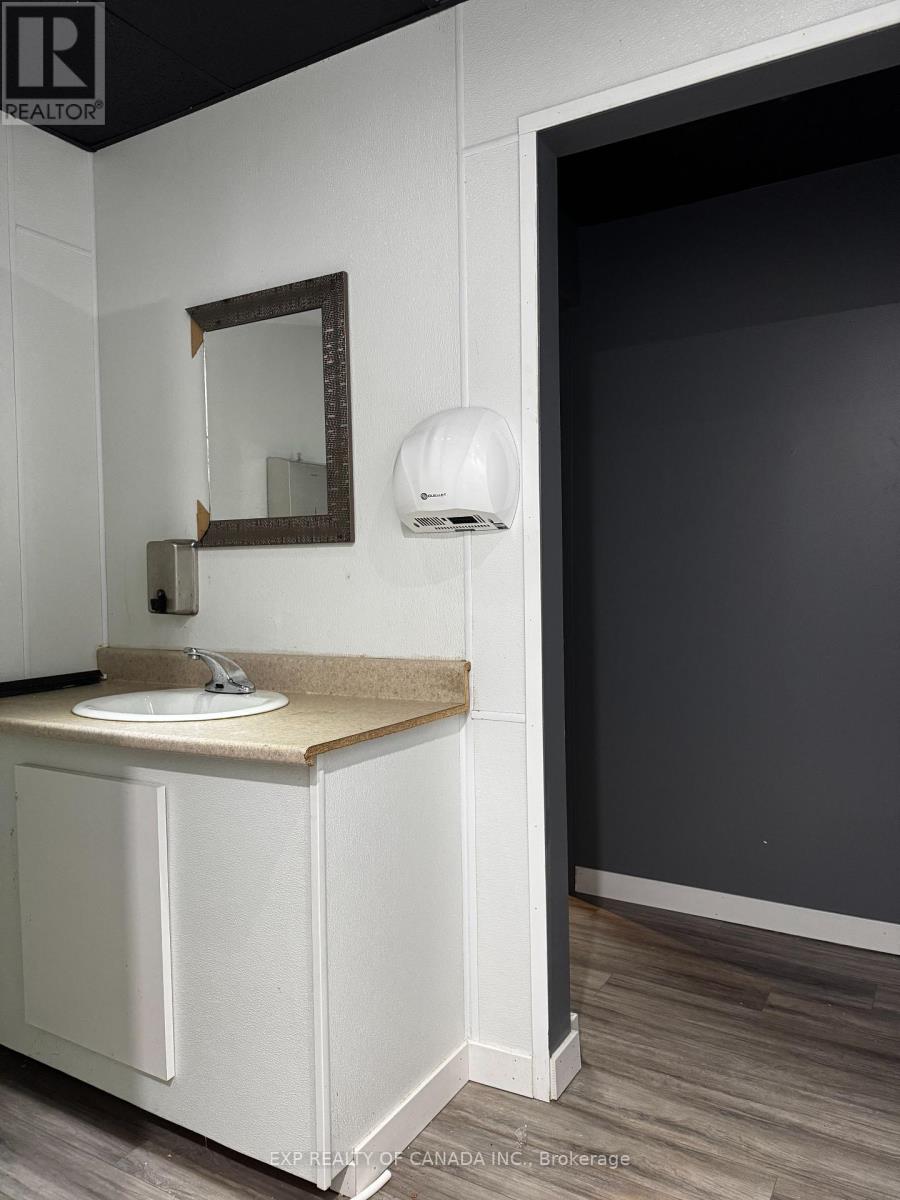 6 Third Avenue Property Photo 11