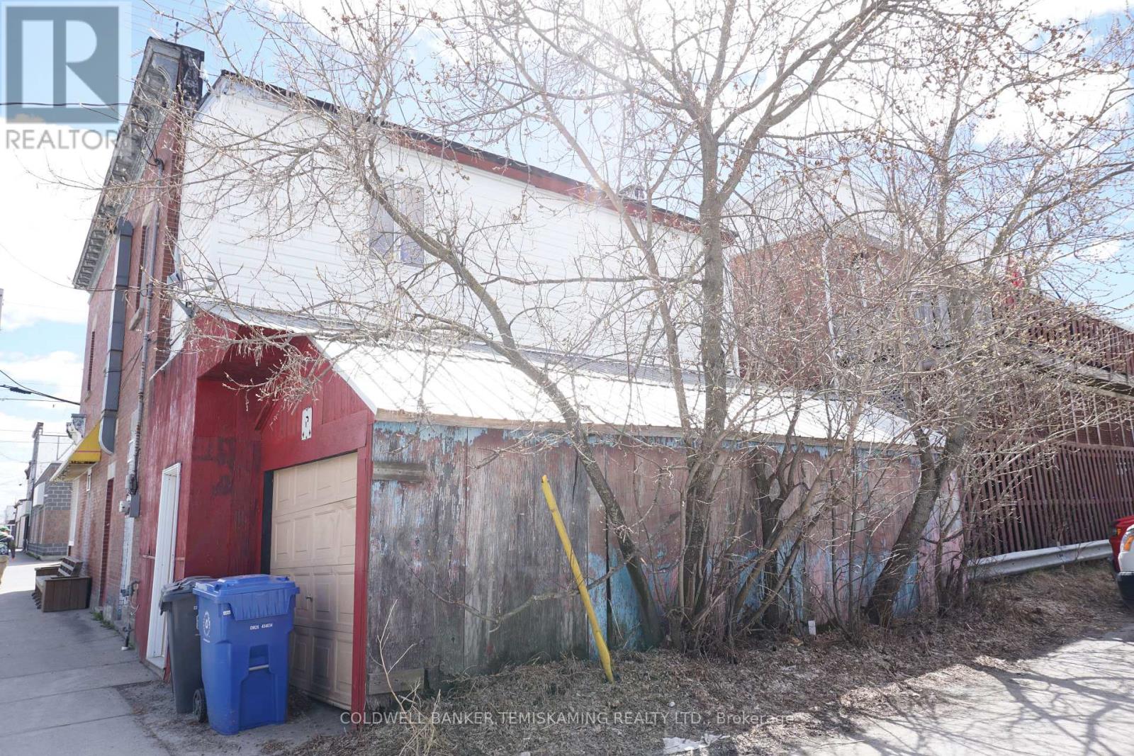 39 Third Street Property Photo 5