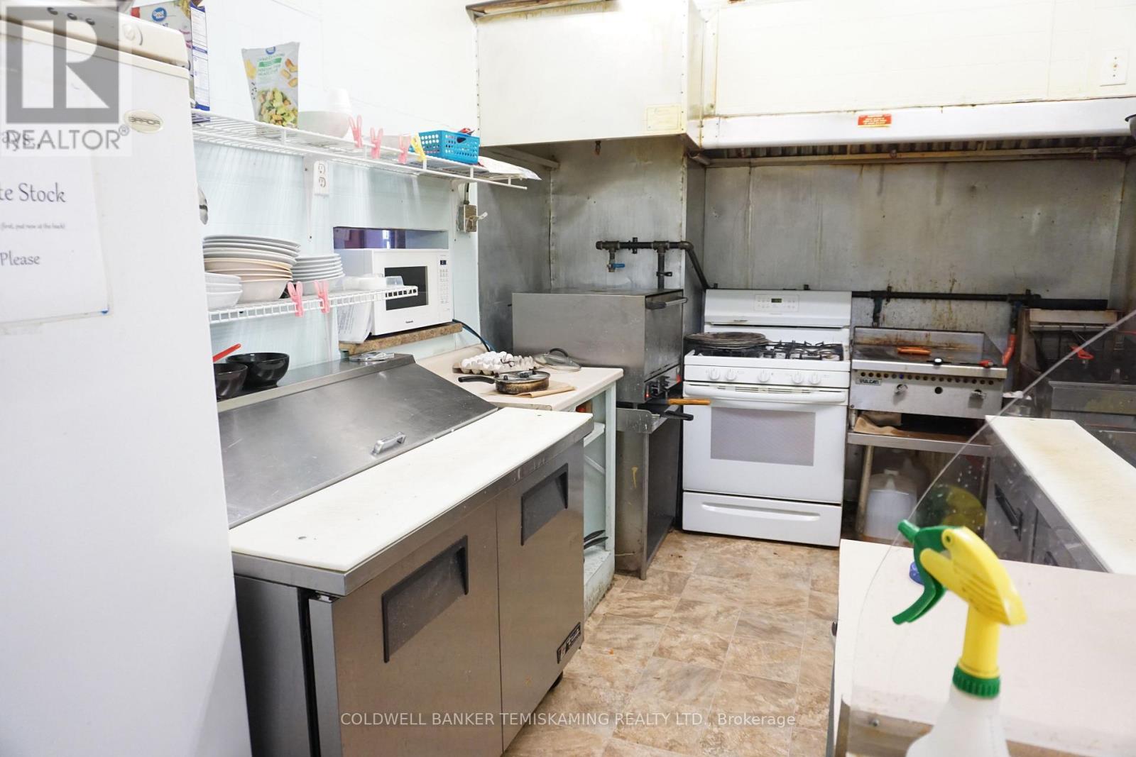 39 Third Street Property Photo 14
