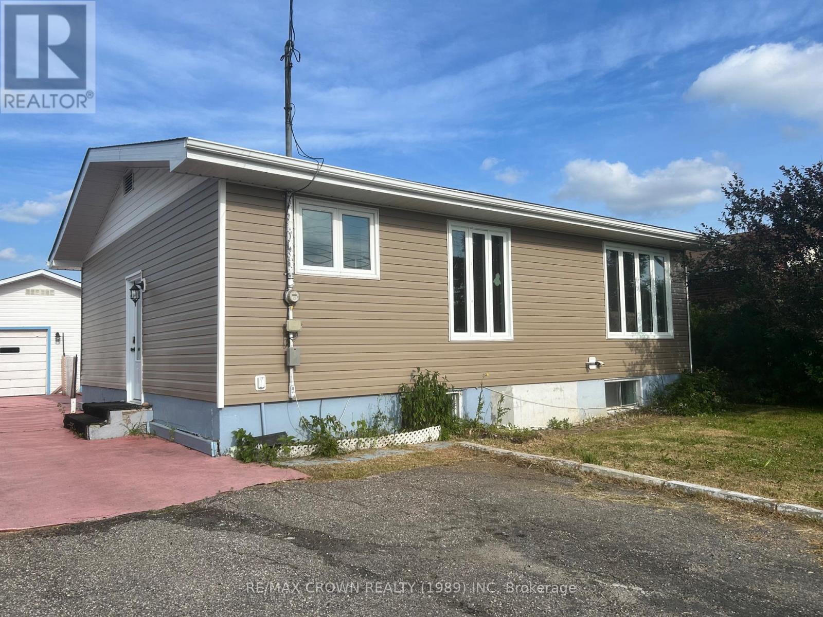 80 Brunelle Road S Property Photo 2