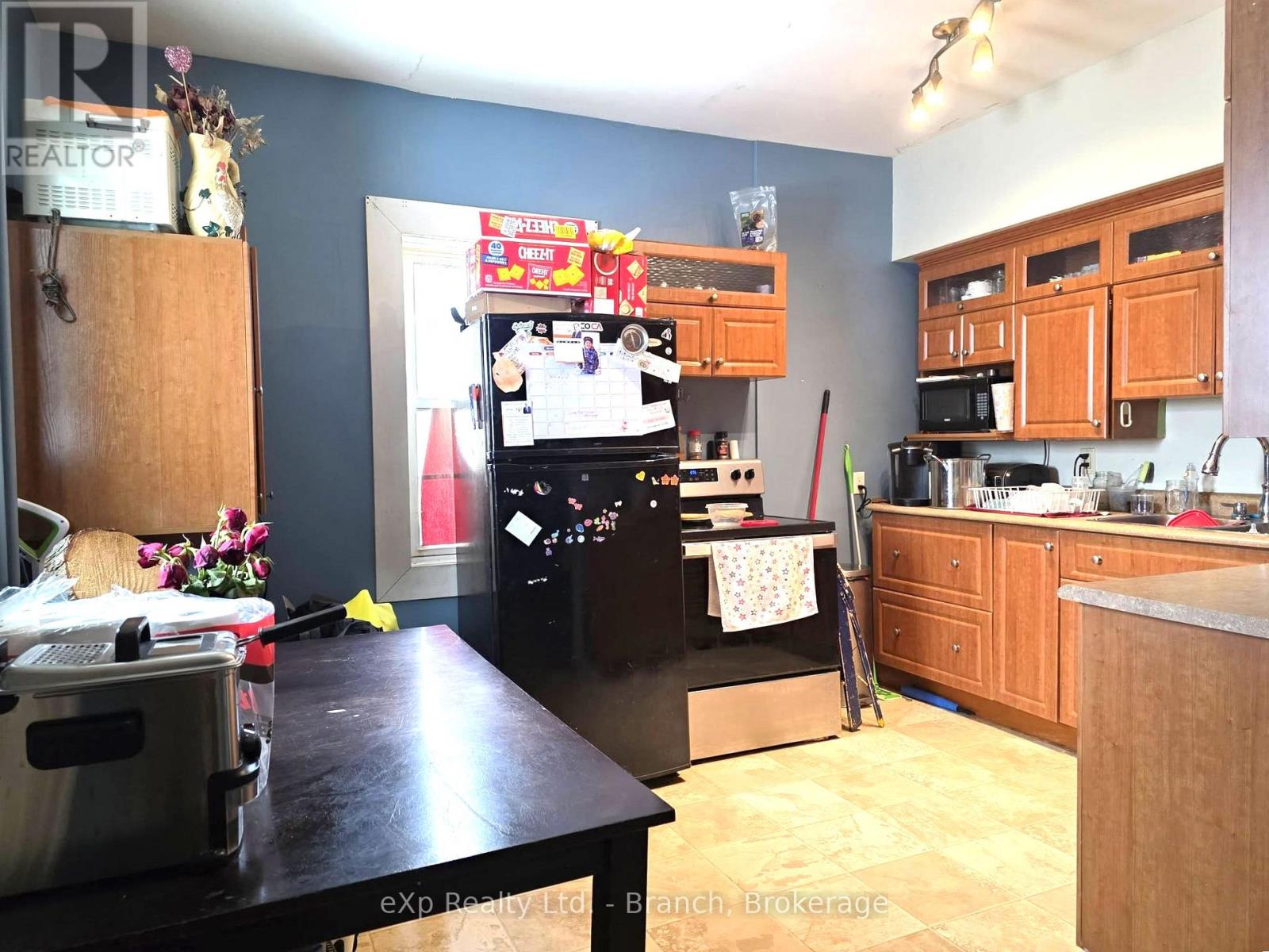 29 Woods Street Property Photo 6