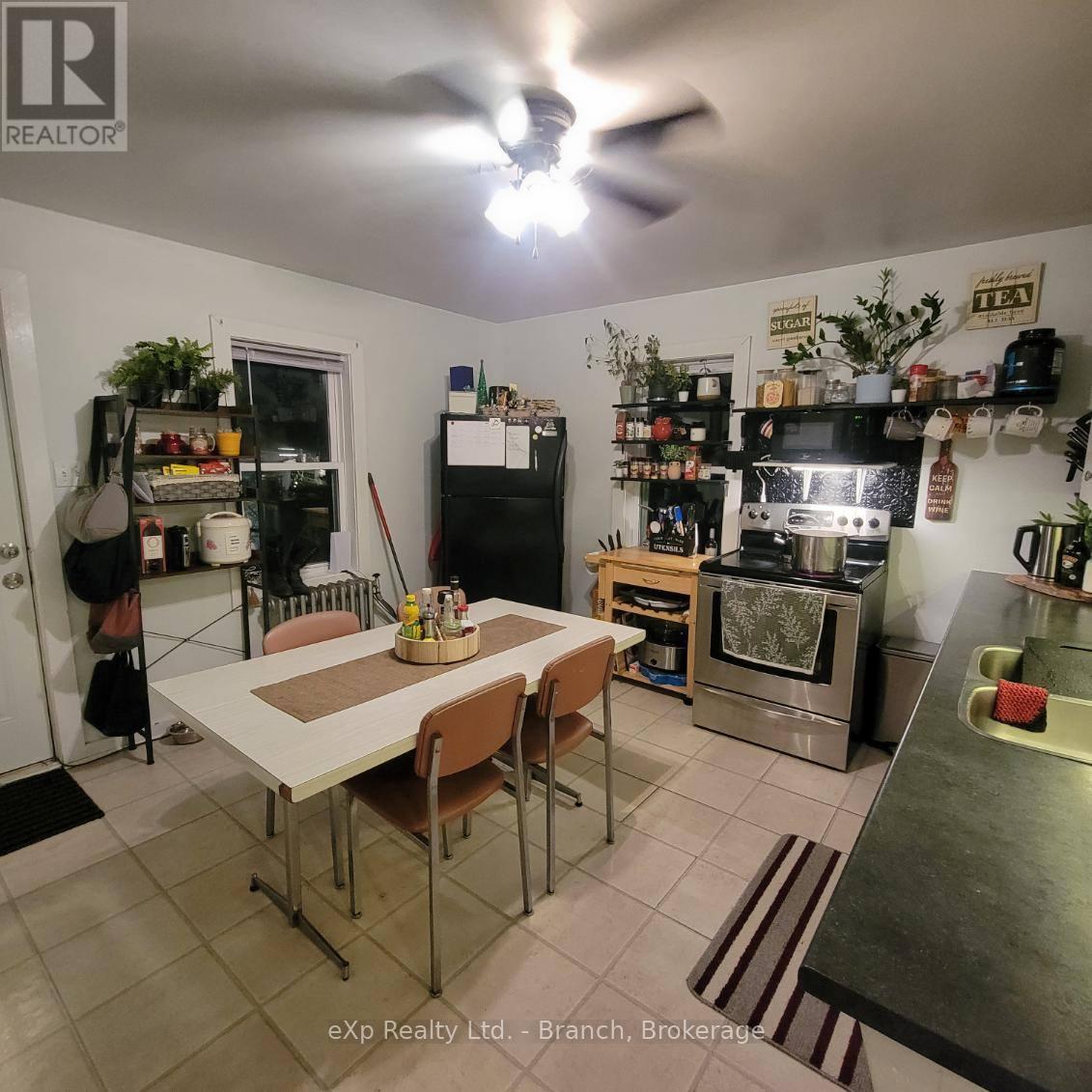 29 Woods Street Property Photo 13