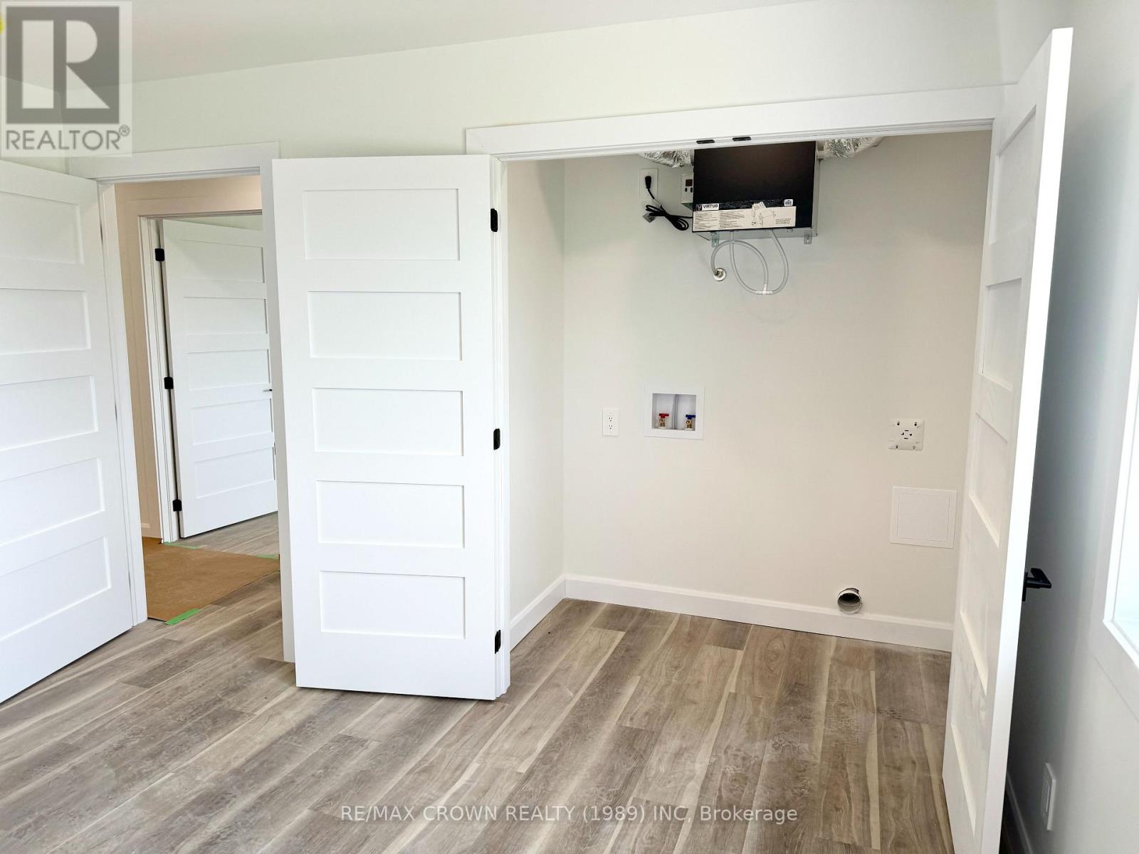 26 Golf Street Property Photo 23