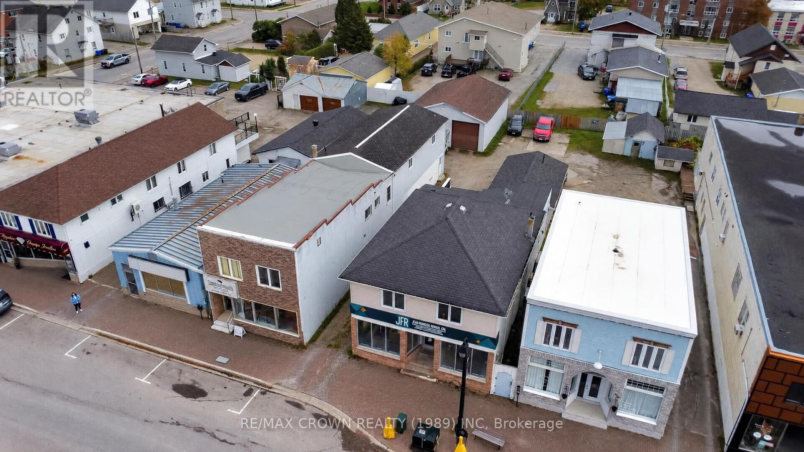 811 George Street Property Photo 4