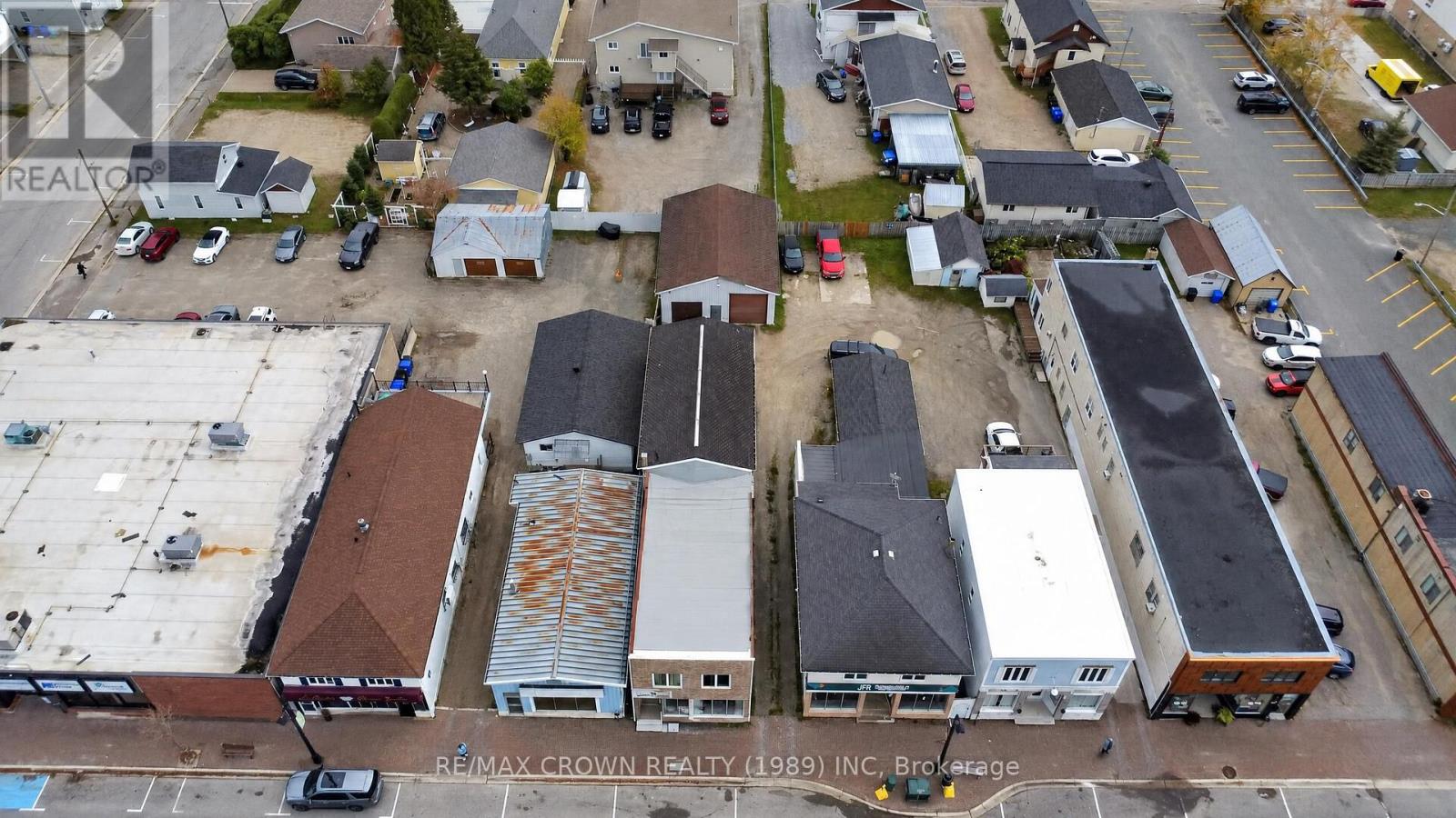 811 George Street Property Photo 5