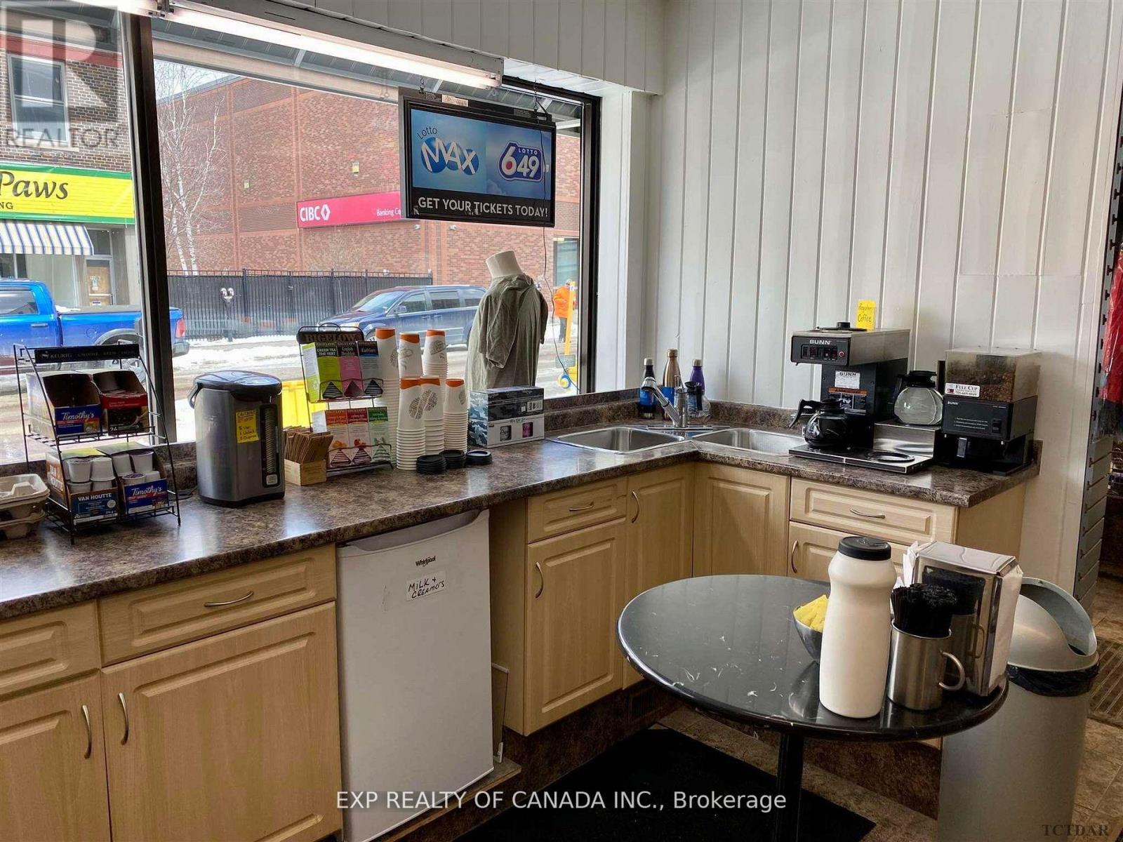 219 Third Avenue Property Photo 8