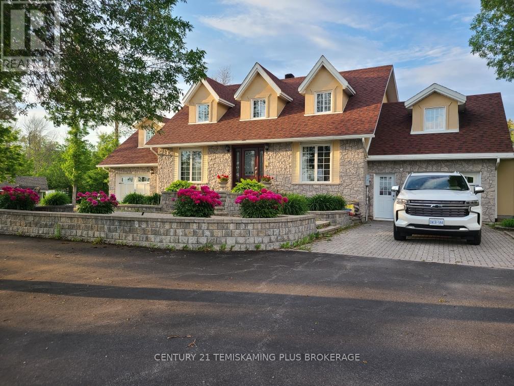 781 Dawson Point Road E Photo de la propriété 1