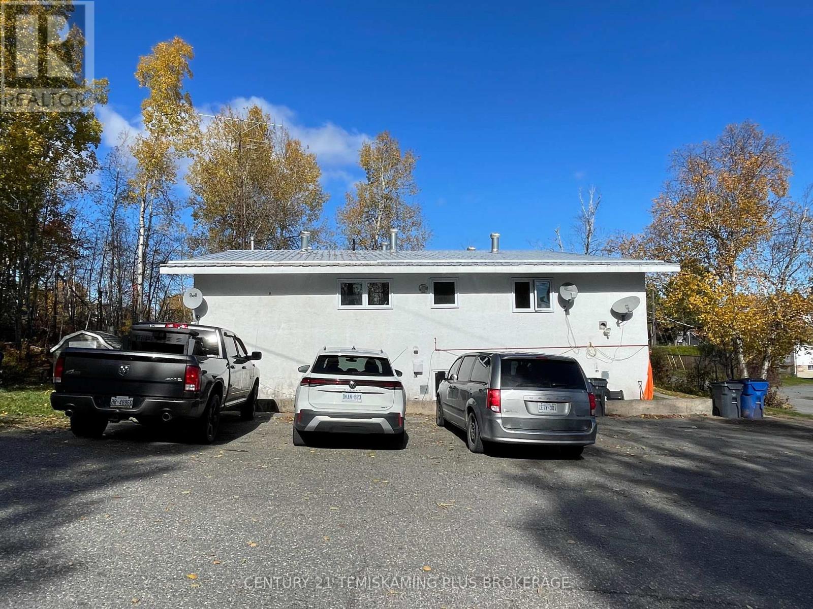 2 Pyrite Street Property Photo 4