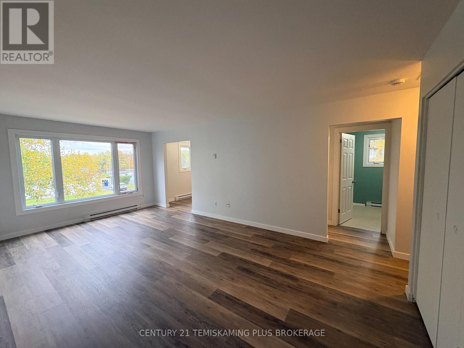 2 Pyrite Street Property Photo 6