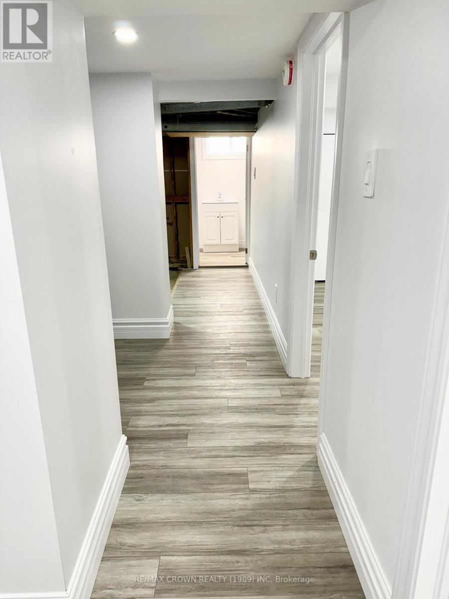 177 Elaine Avenue Property Photo 26