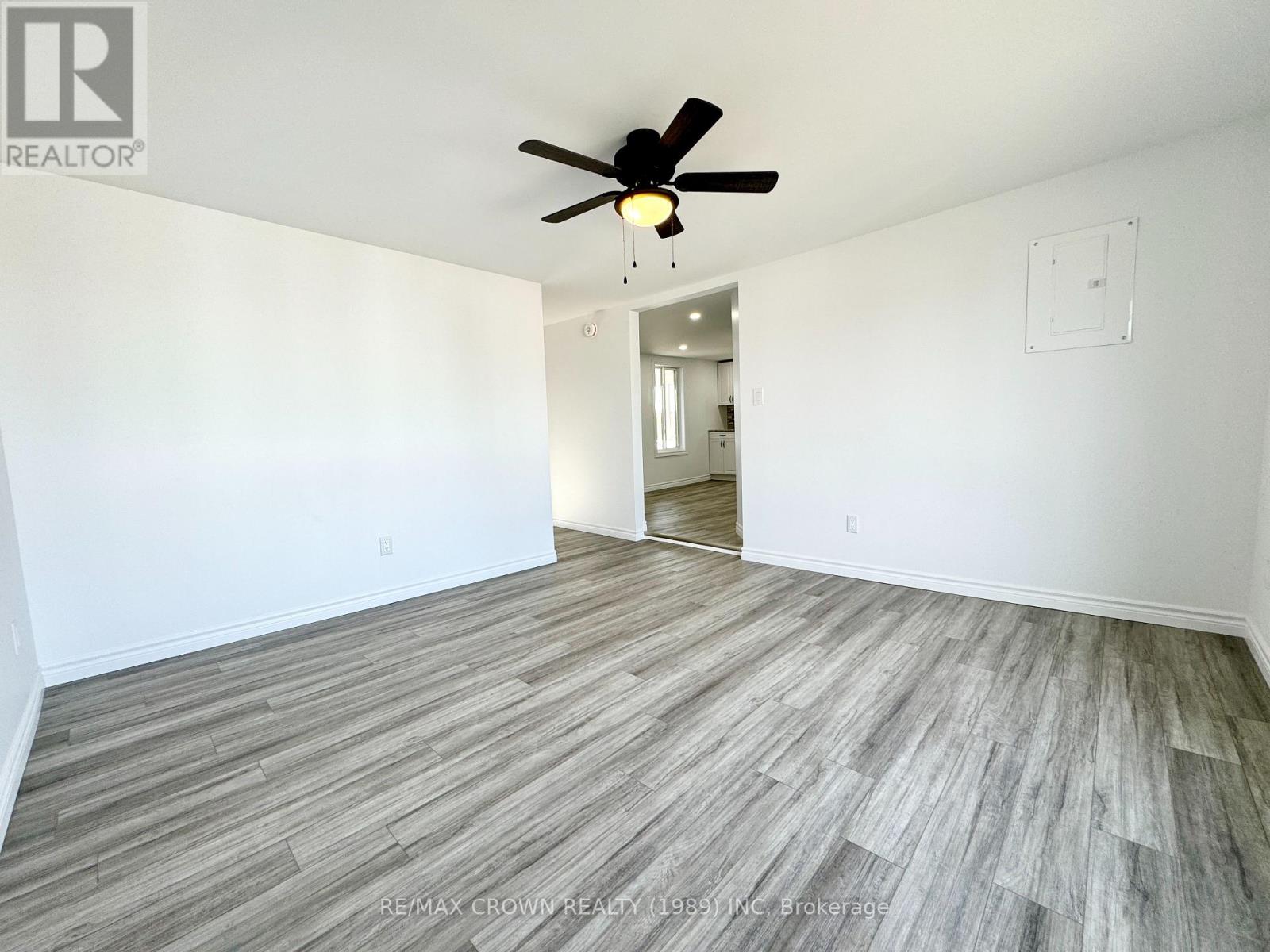 177 Elaine Avenue Property Photo 41