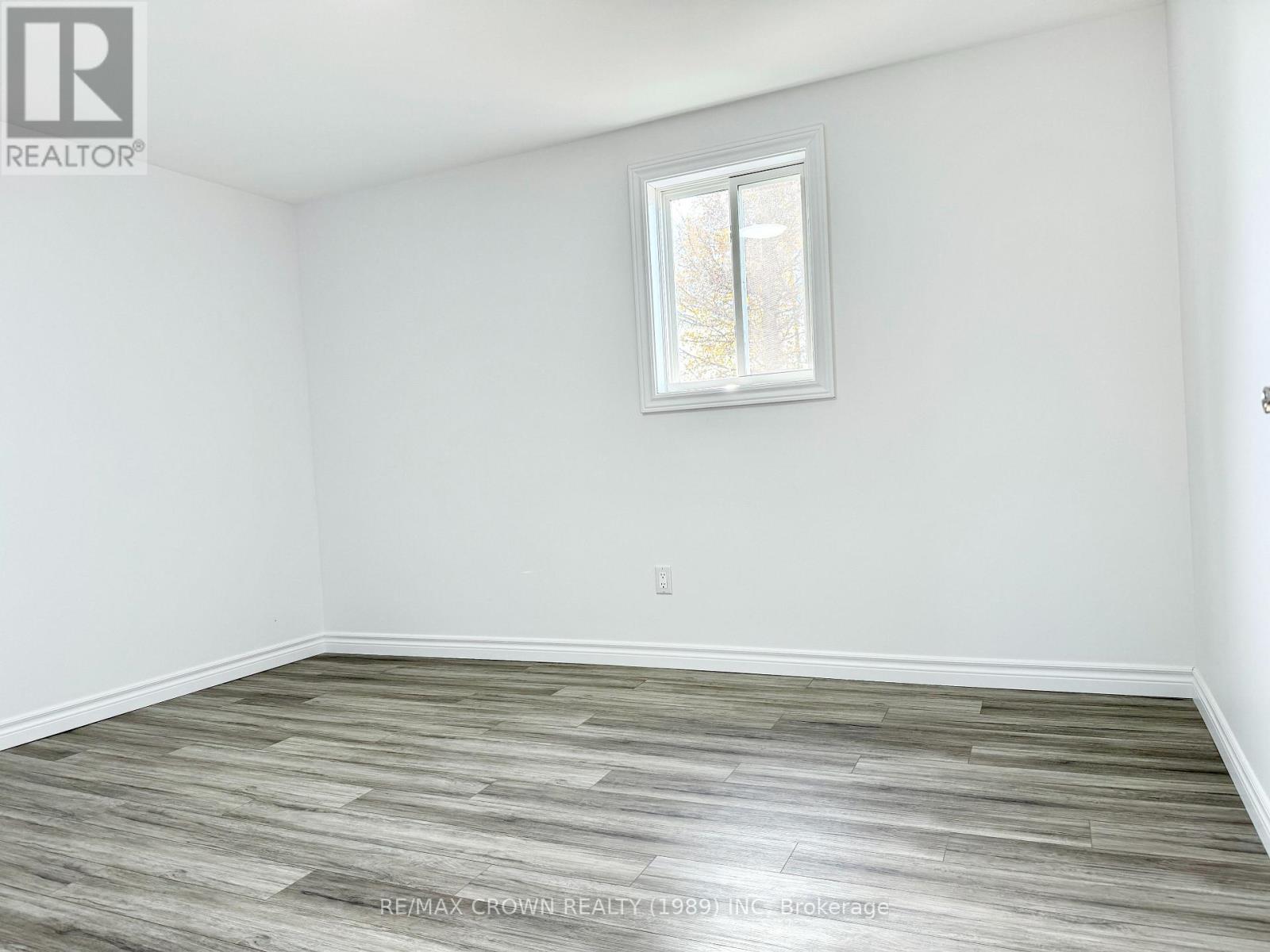 177 Elaine Avenue Property Photo 43