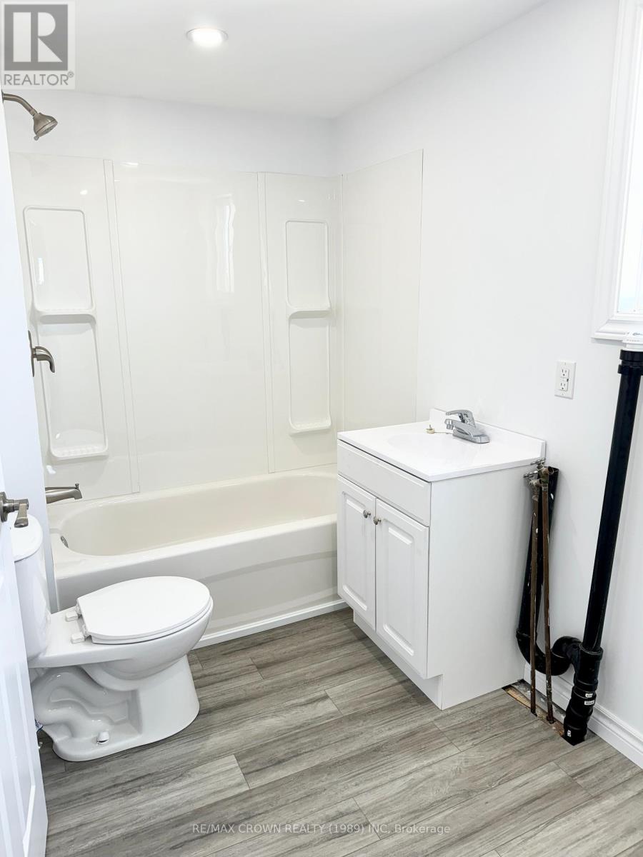 177 Elaine Avenue Property Photo 48