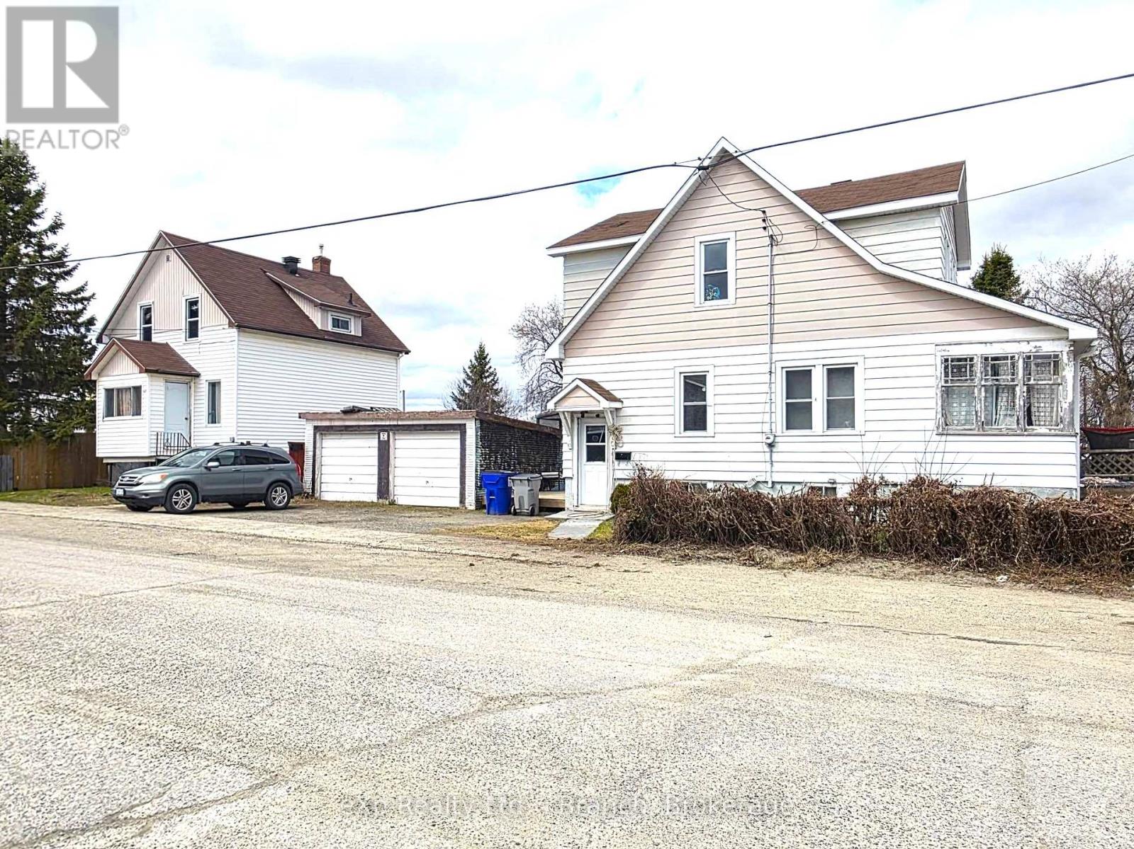 63 MAPLE STREET N