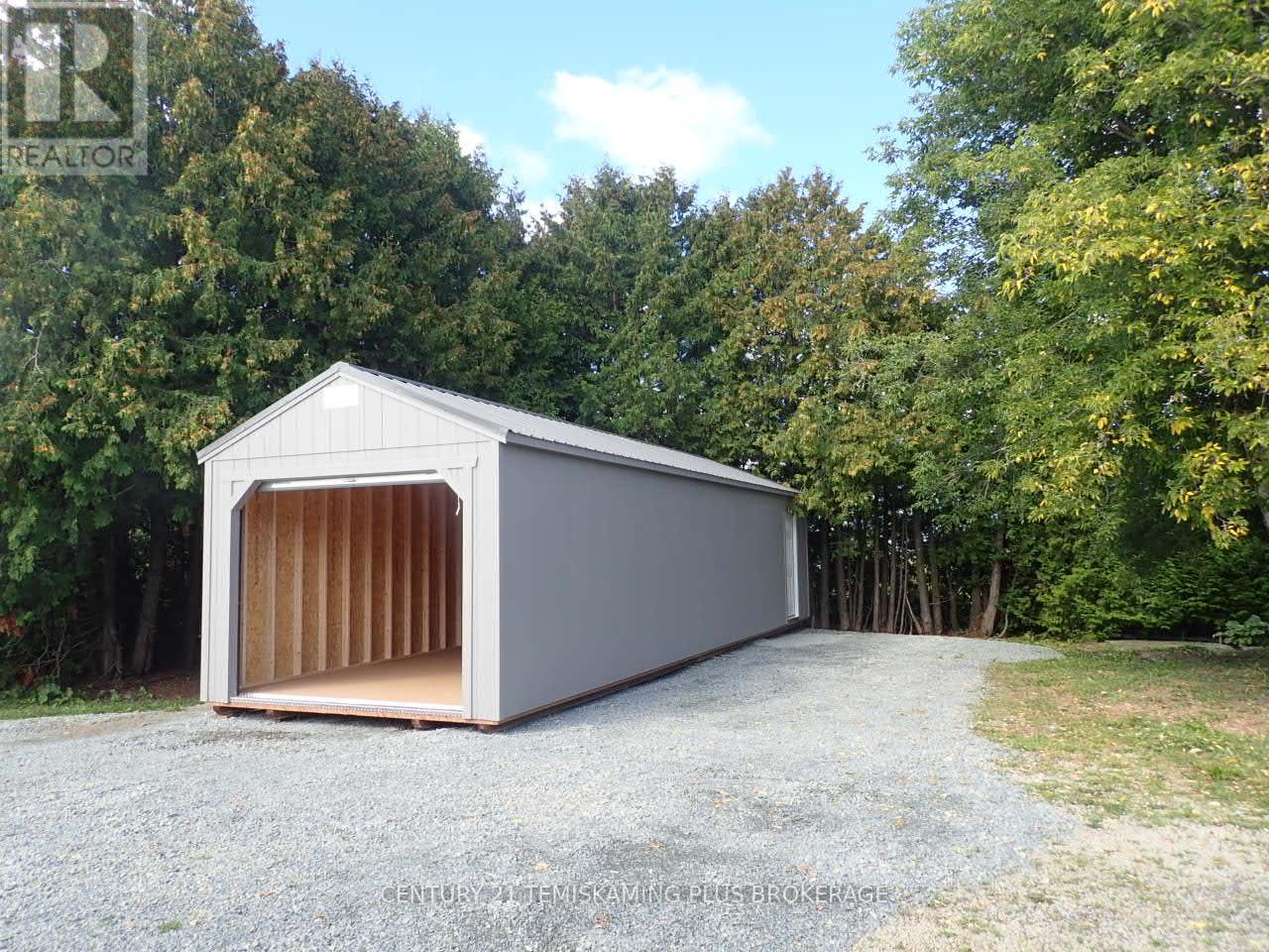 864153 Uno Park Road Property Photo 17