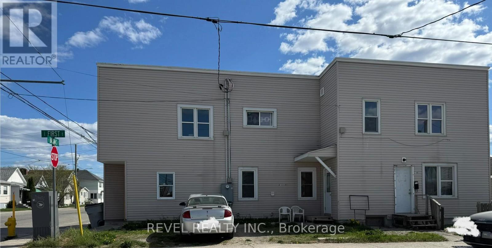 201-203 Balsam Street S Property Photo 2