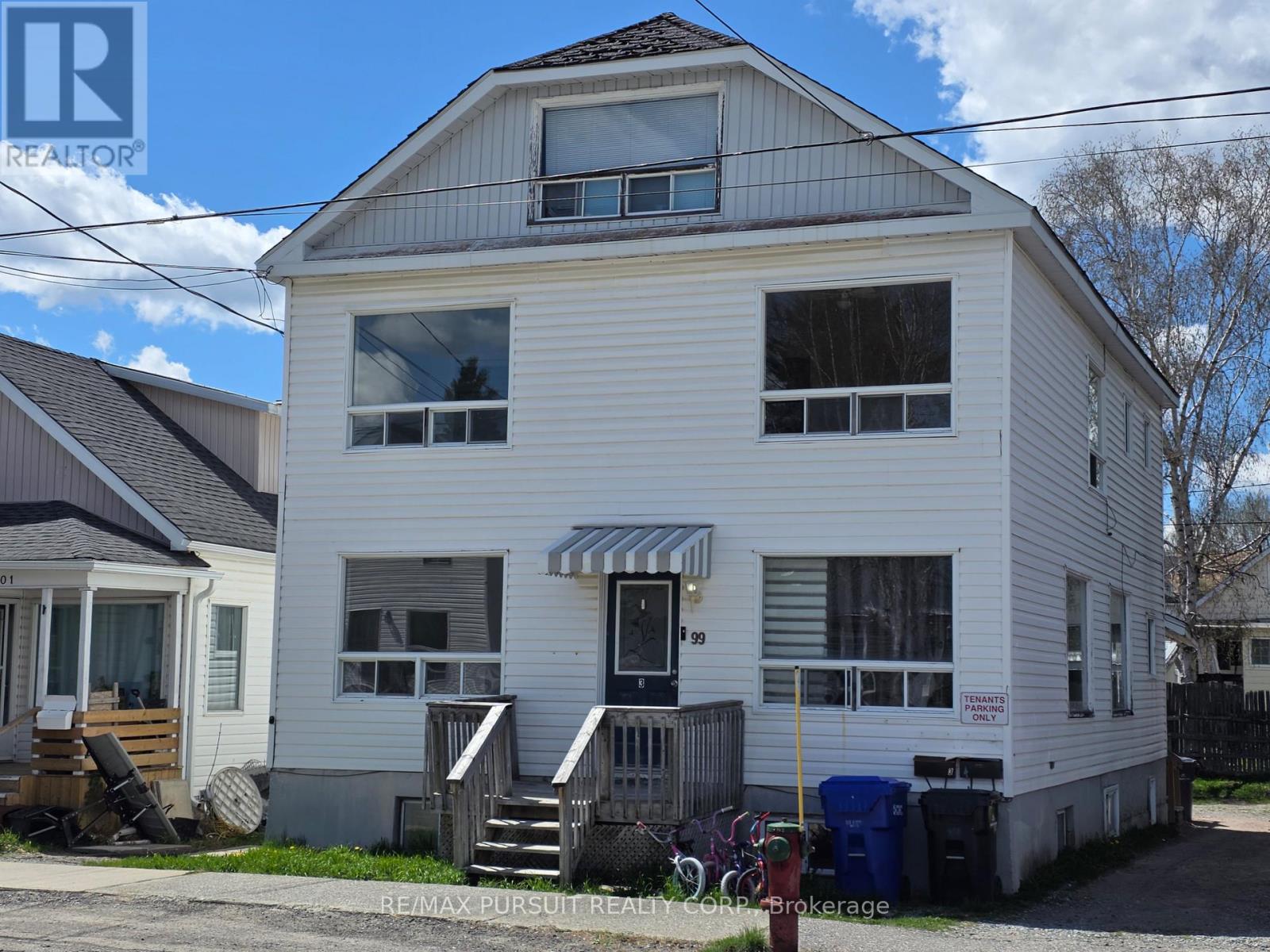99 Duncan Avenue S Property Photo 1
