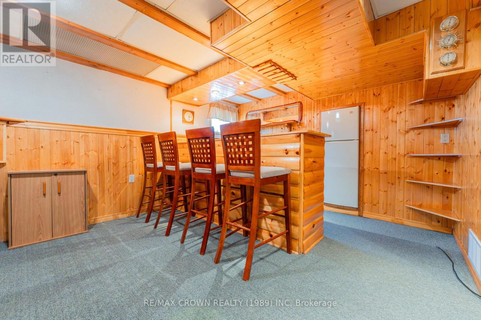 32 Frontenac Crescent Property Photo 34
