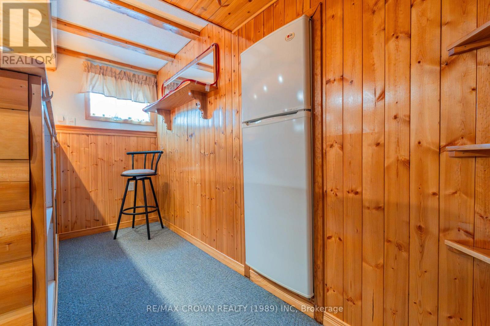 32 Frontenac Crescent Property Photo 35