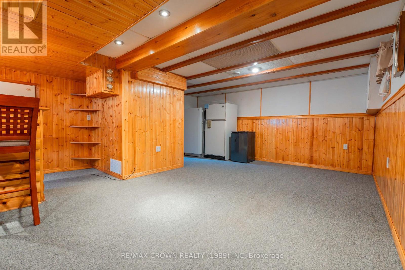 32 Frontenac Crescent Property Photo 37