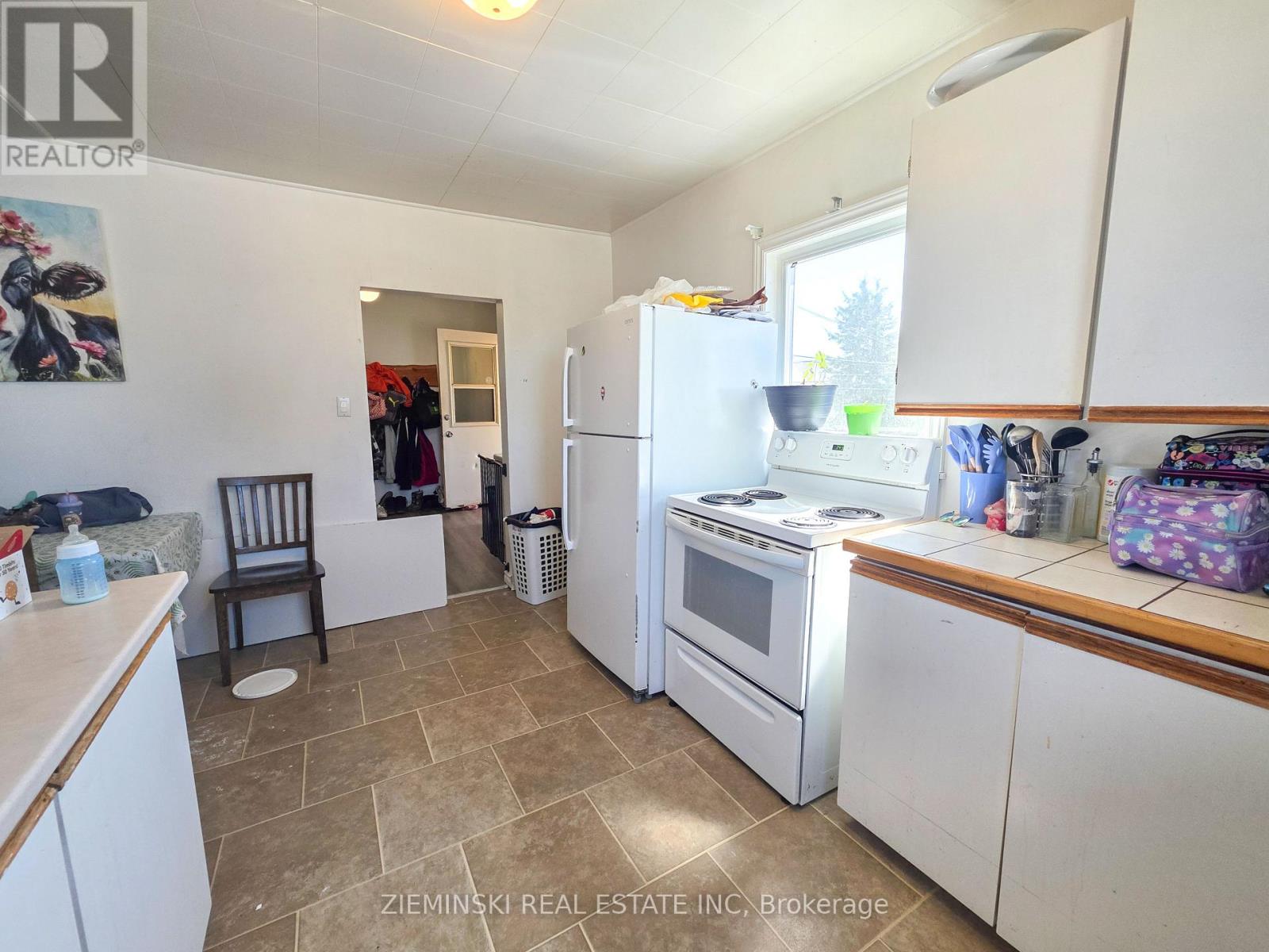115 Pollock Street Property Photo 2