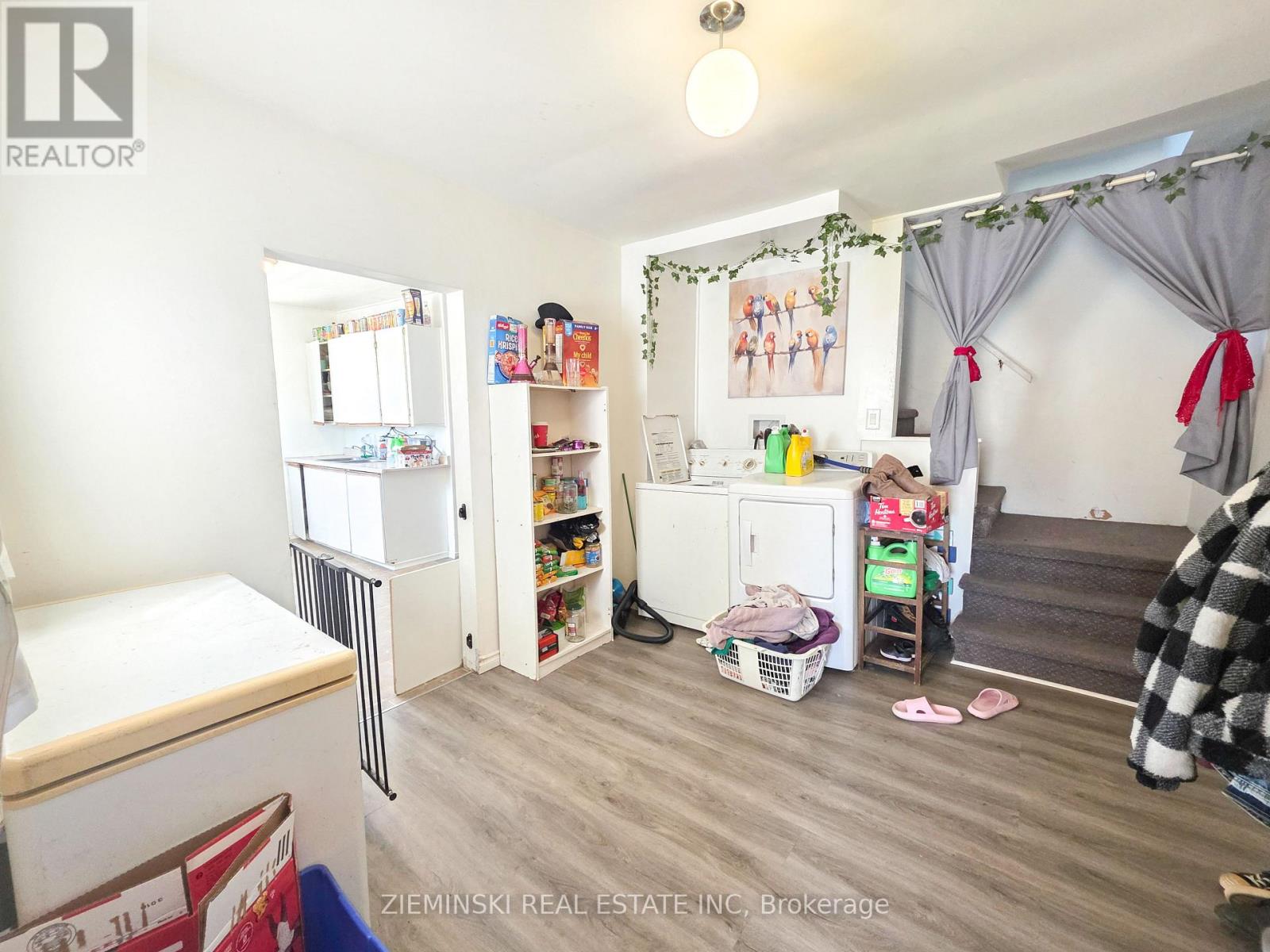 115 Pollock Street Property Photo 12