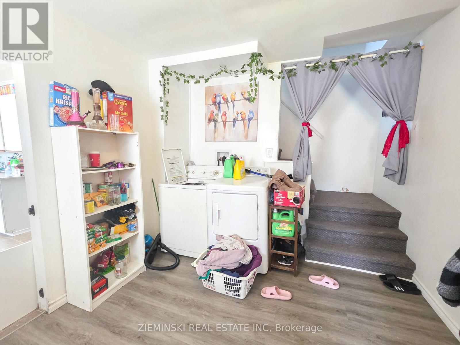 115 Pollock Street Property Photo 15