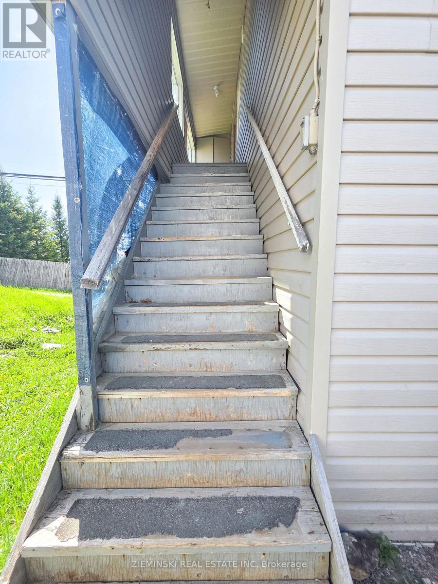 115 Pollock Street Property Photo 26