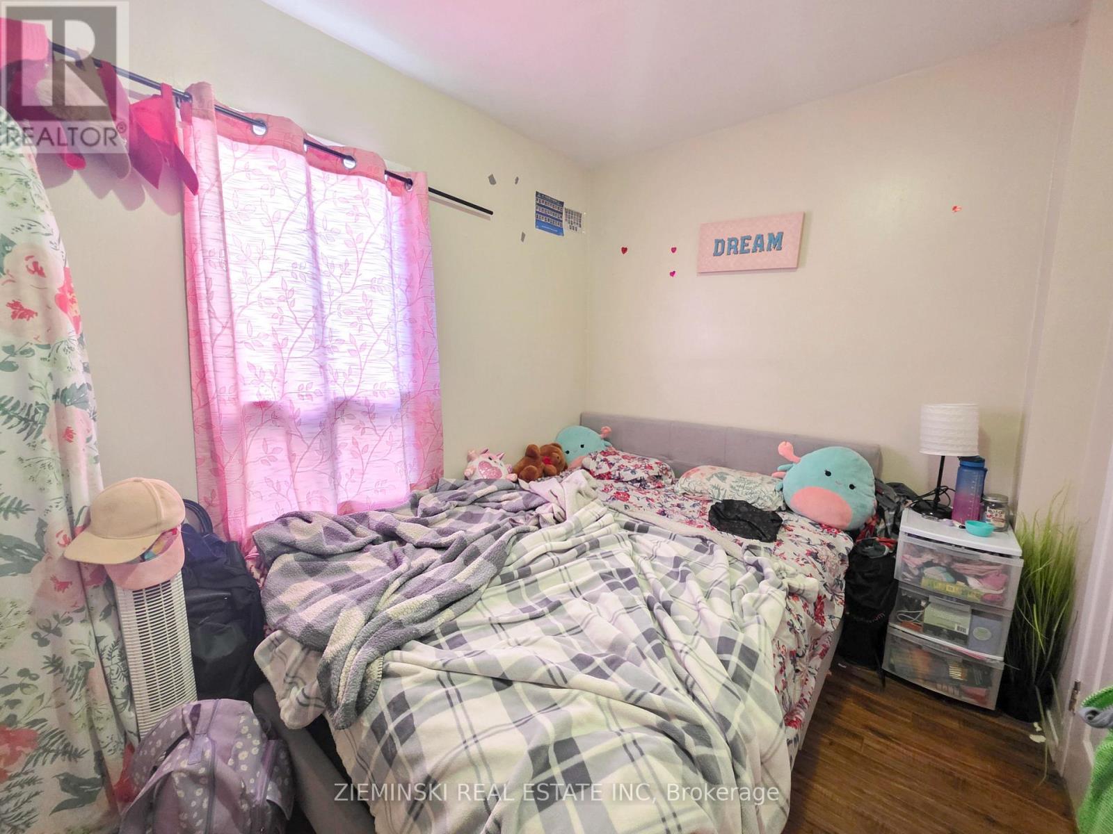 115 Pollock Street Property Photo 27