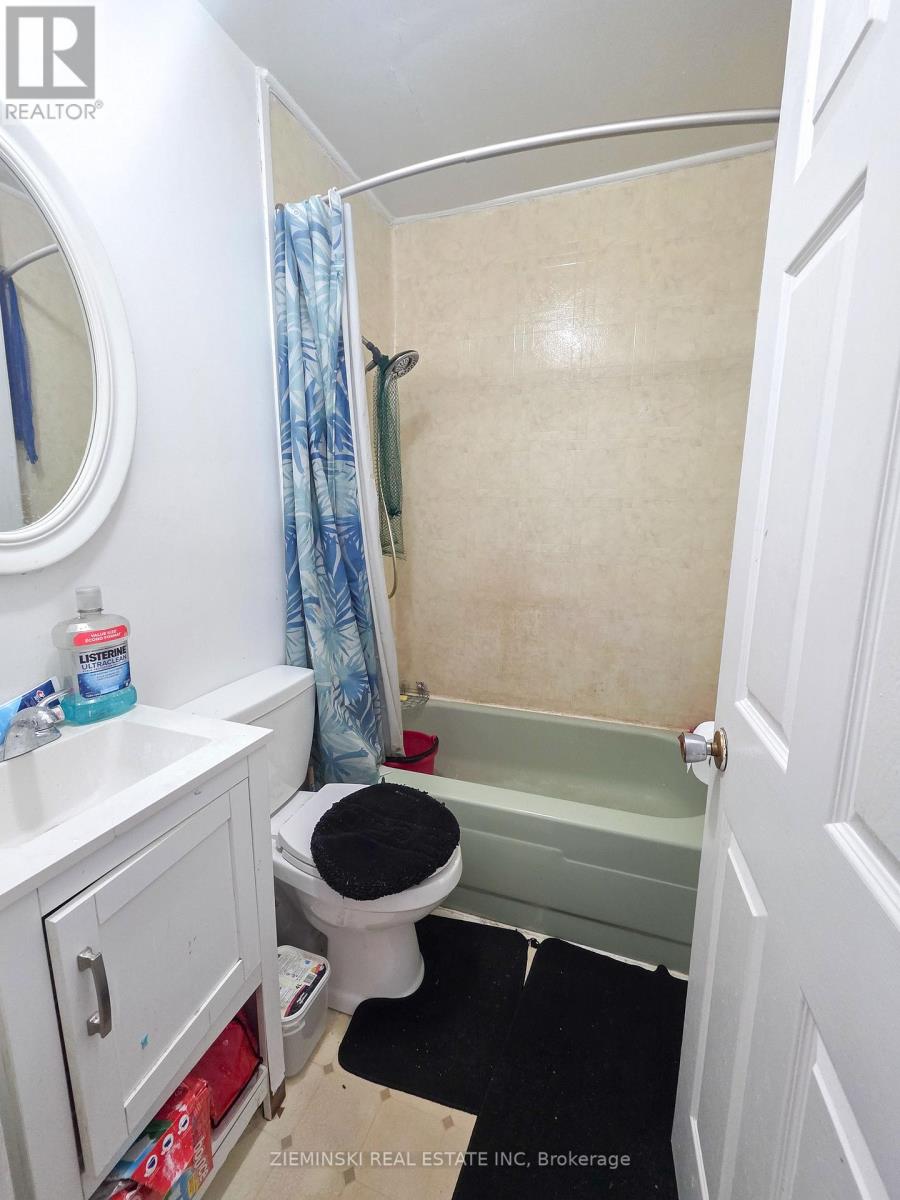 115 Pollock Street Property Photo 29