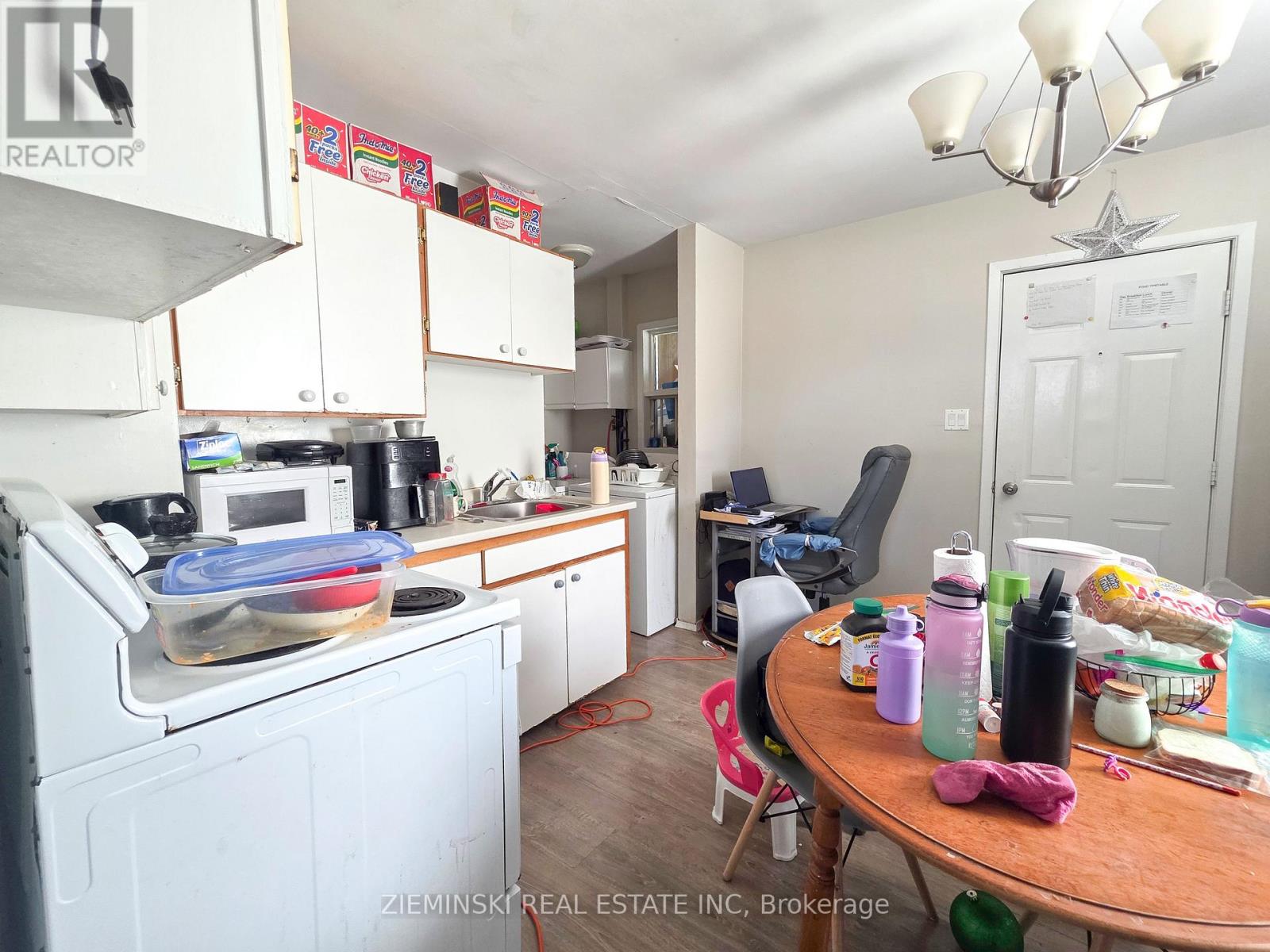 115 Pollock Street Property Photo 30