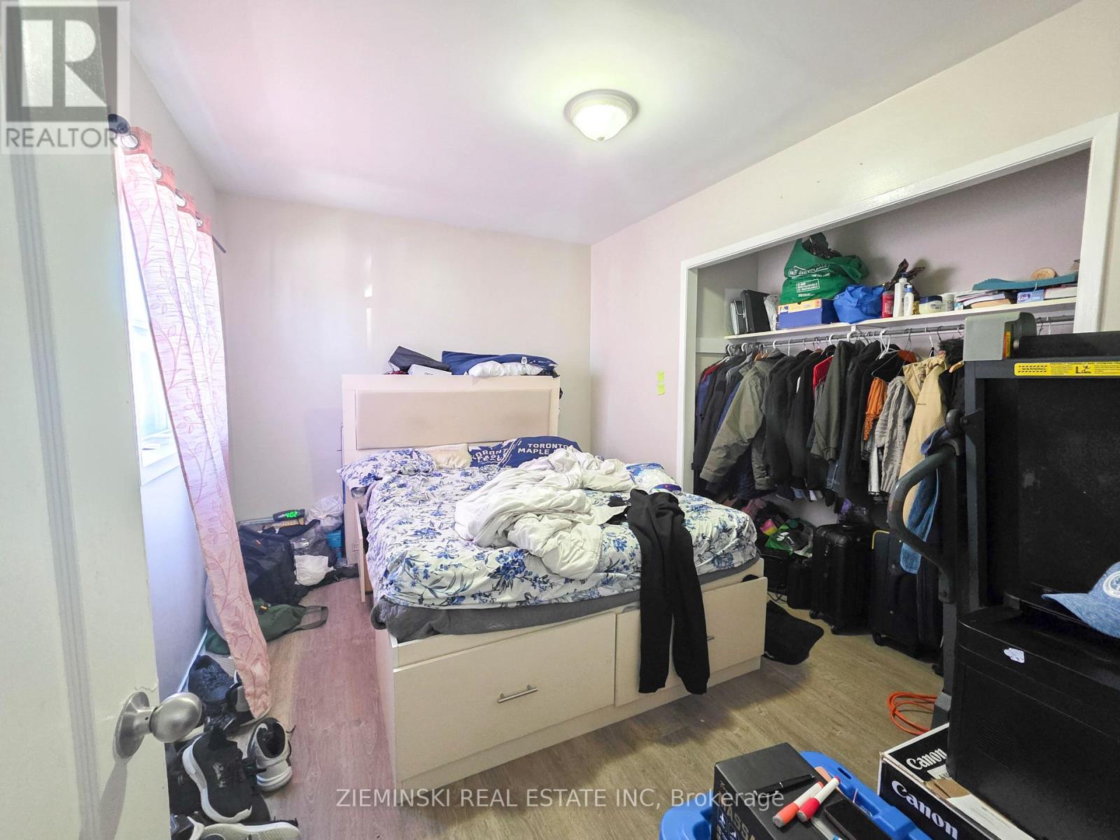 115 Pollock Street Property Photo 33