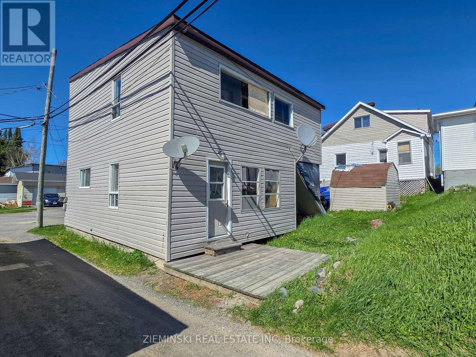 115 Pollock Street Property Photo 35