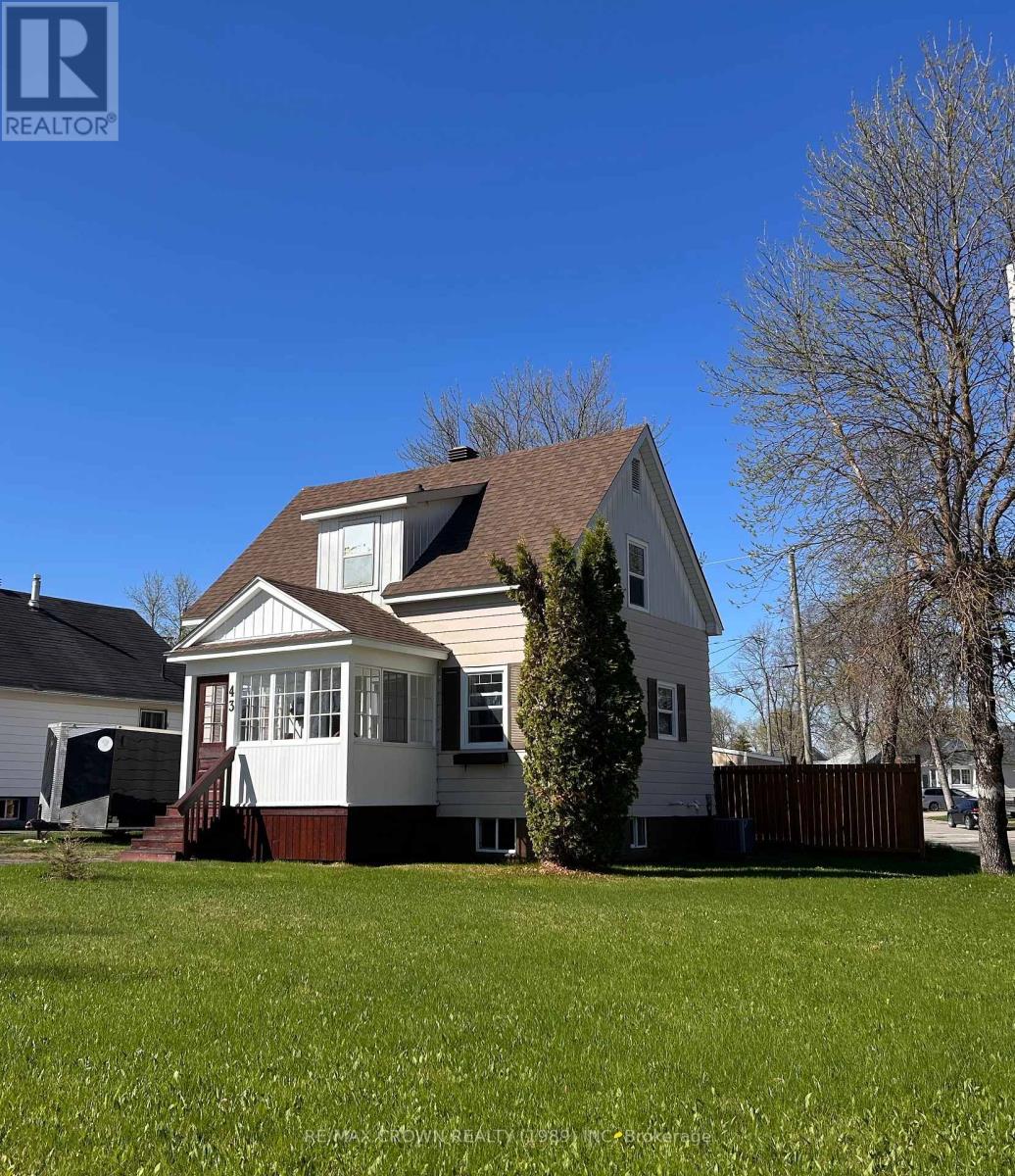 43 Bowman Avenue Property Photo 1