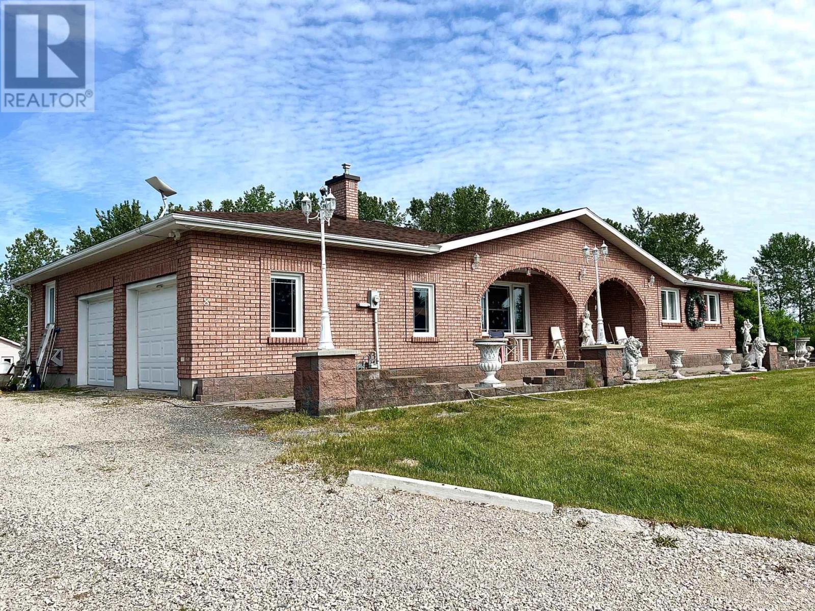 8 Michael Street Property Photo 5