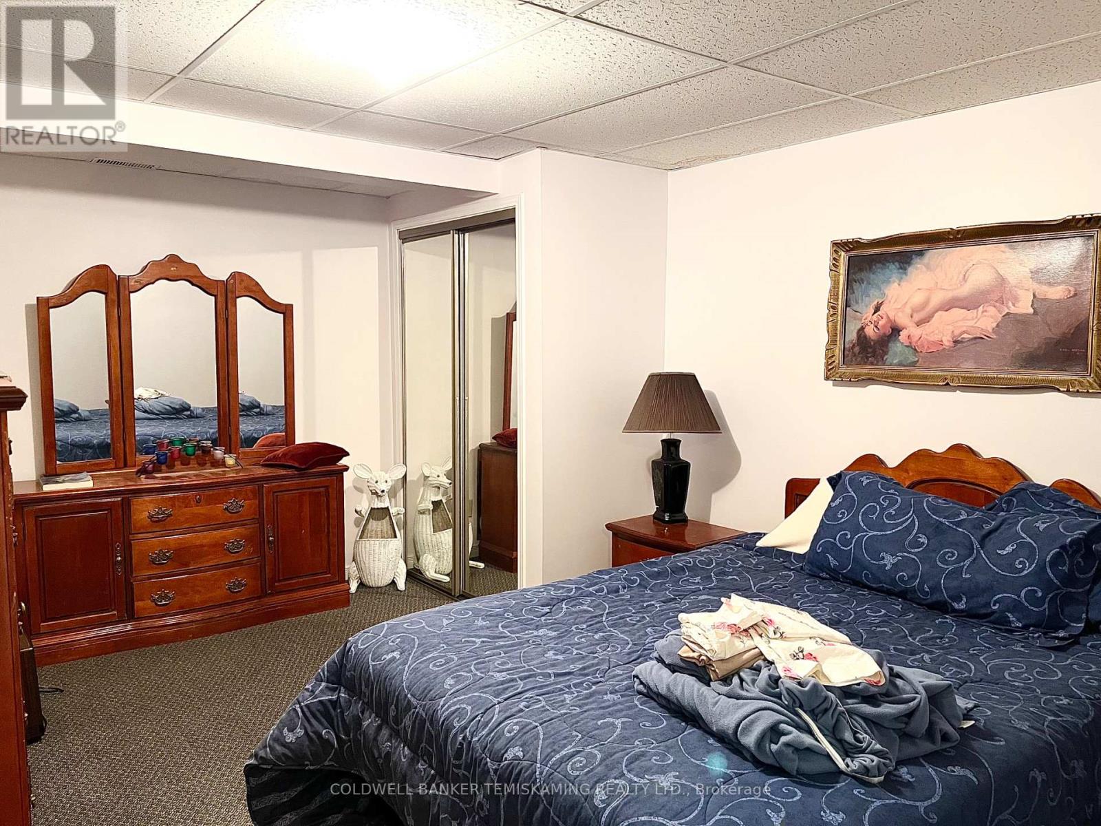 8 Michael Street Property Photo 32