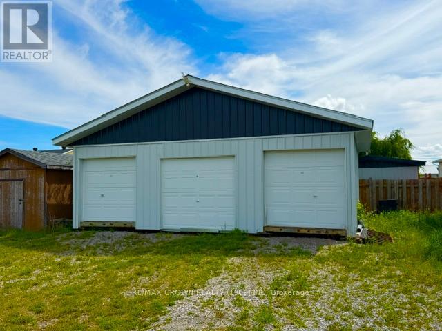 80 Brunelle Road N Property Photo 8