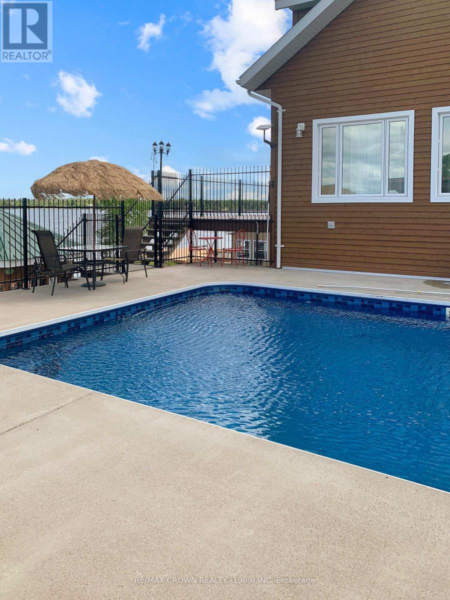 Moonbeam - 177 Lefebvre Peninsula Road Property Photo 8