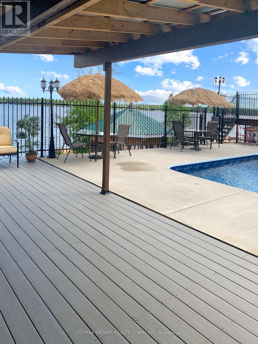 Moonbeam - 177 Lefebvre Peninsula Road Property Photo 10