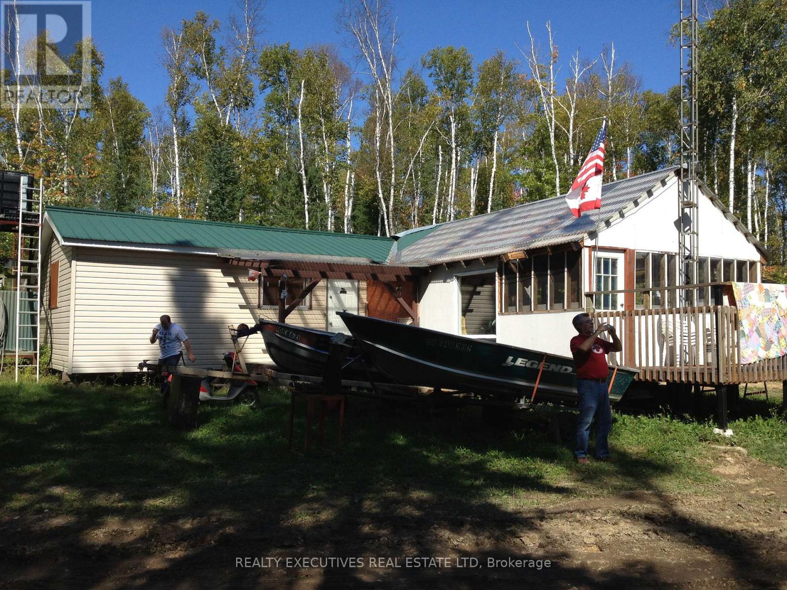 2 Con Concession Property Photo 4