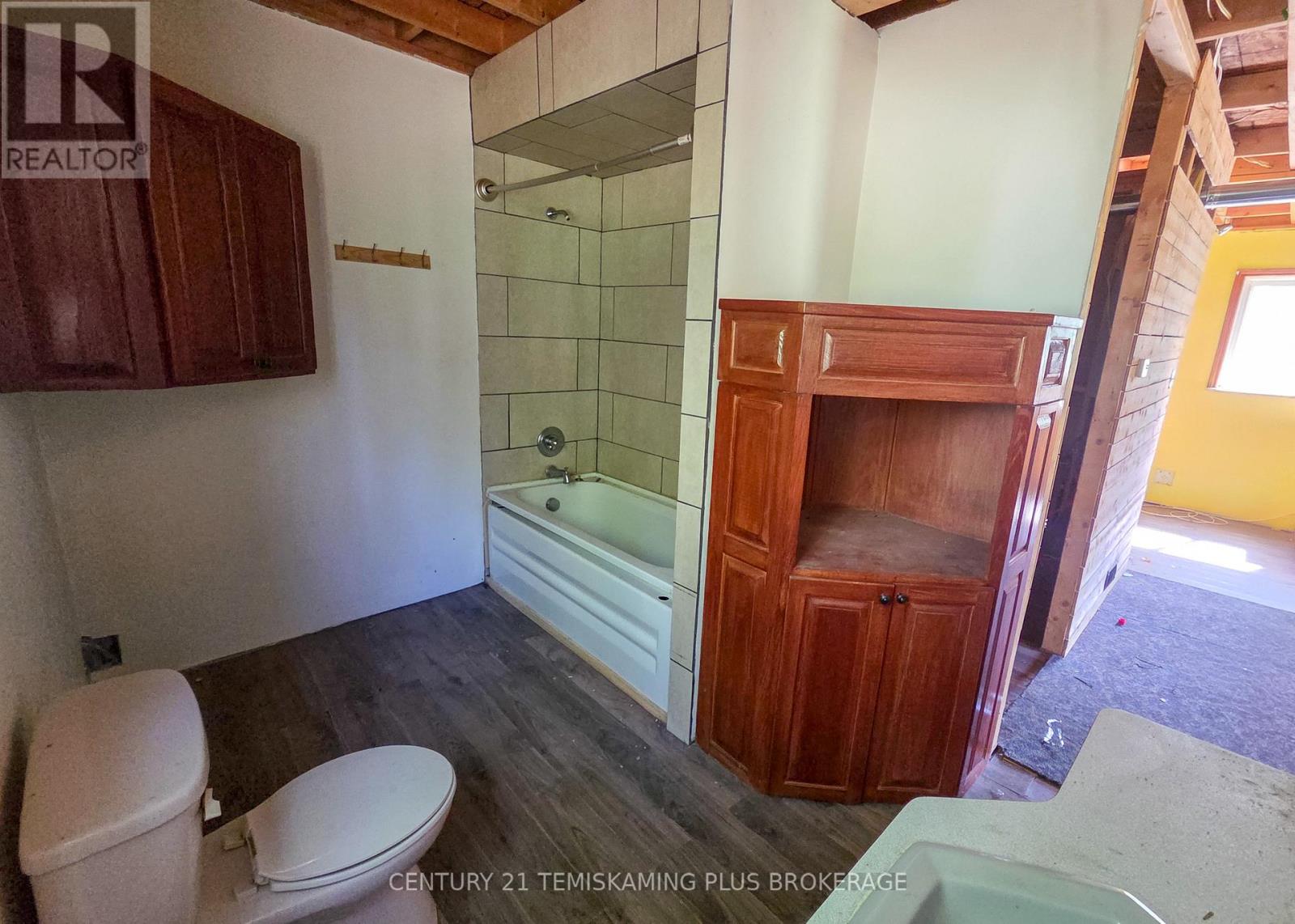 9 Jordash Road Property Photo 11