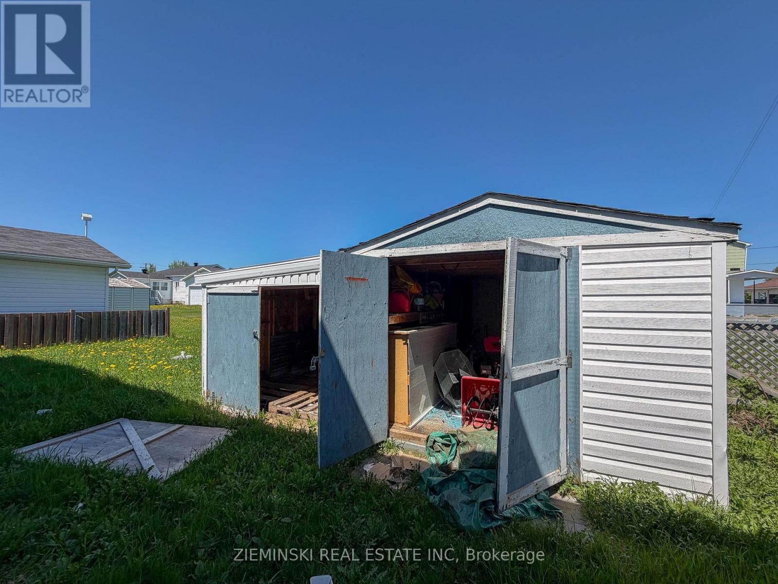178 Bordeleau Street Property Photo 16