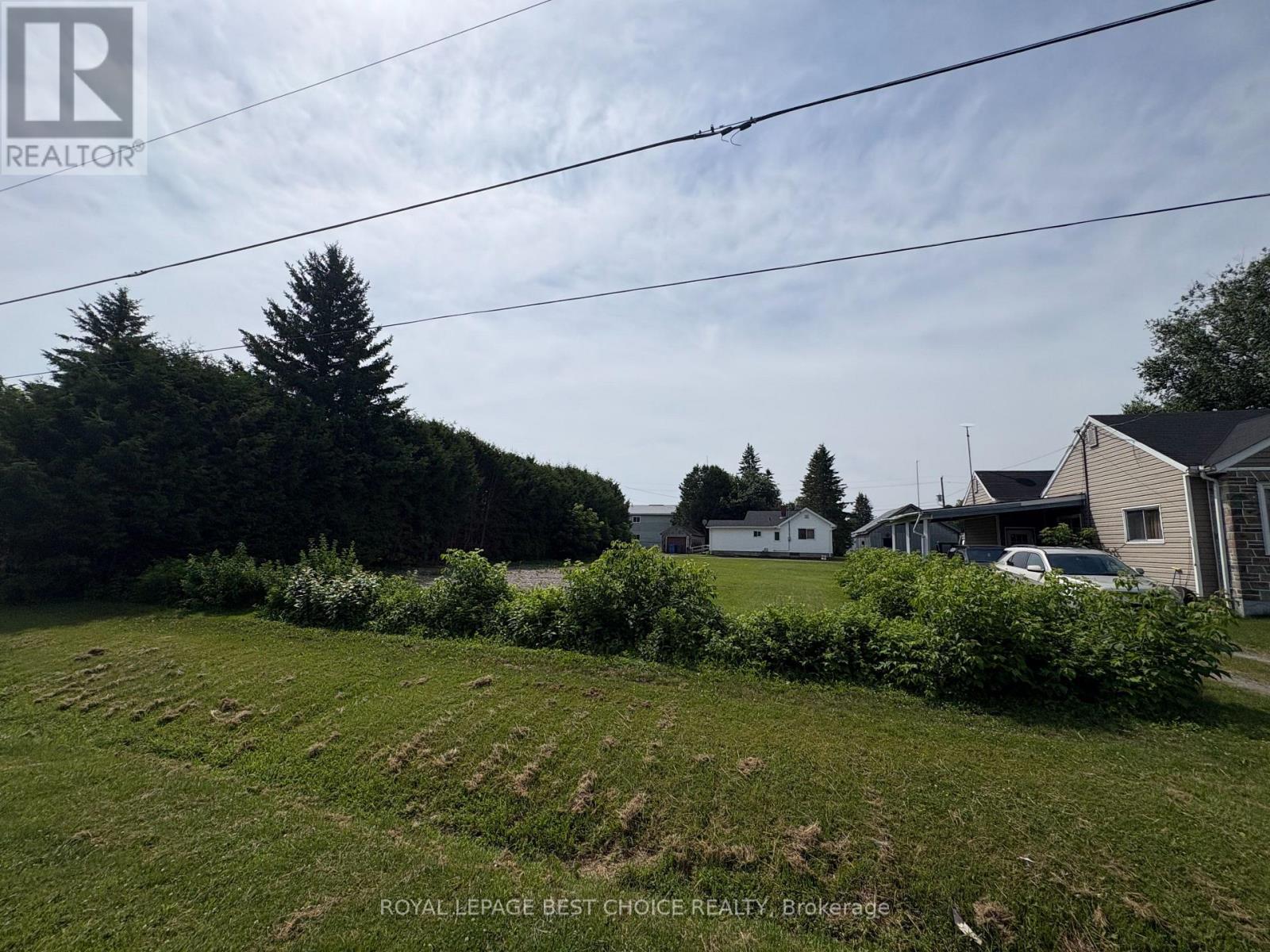 84 Third Avenue Property Photo 2