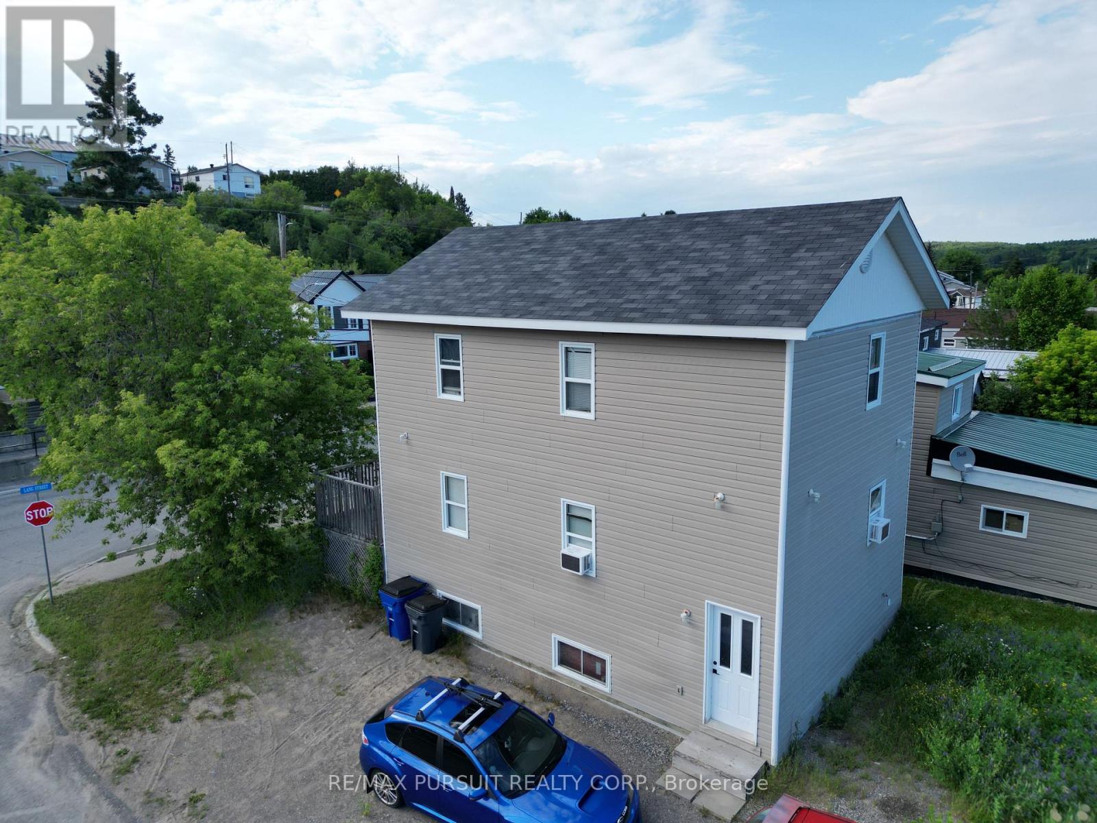 187 Lang Street Property Photo 2