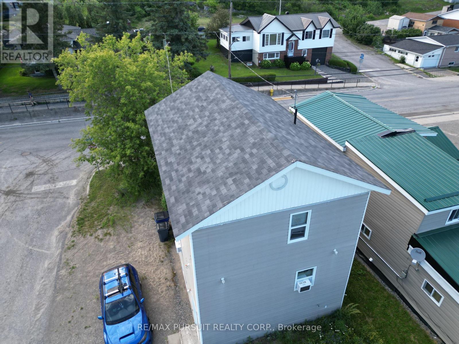 187 Lang Street Property Photo 4